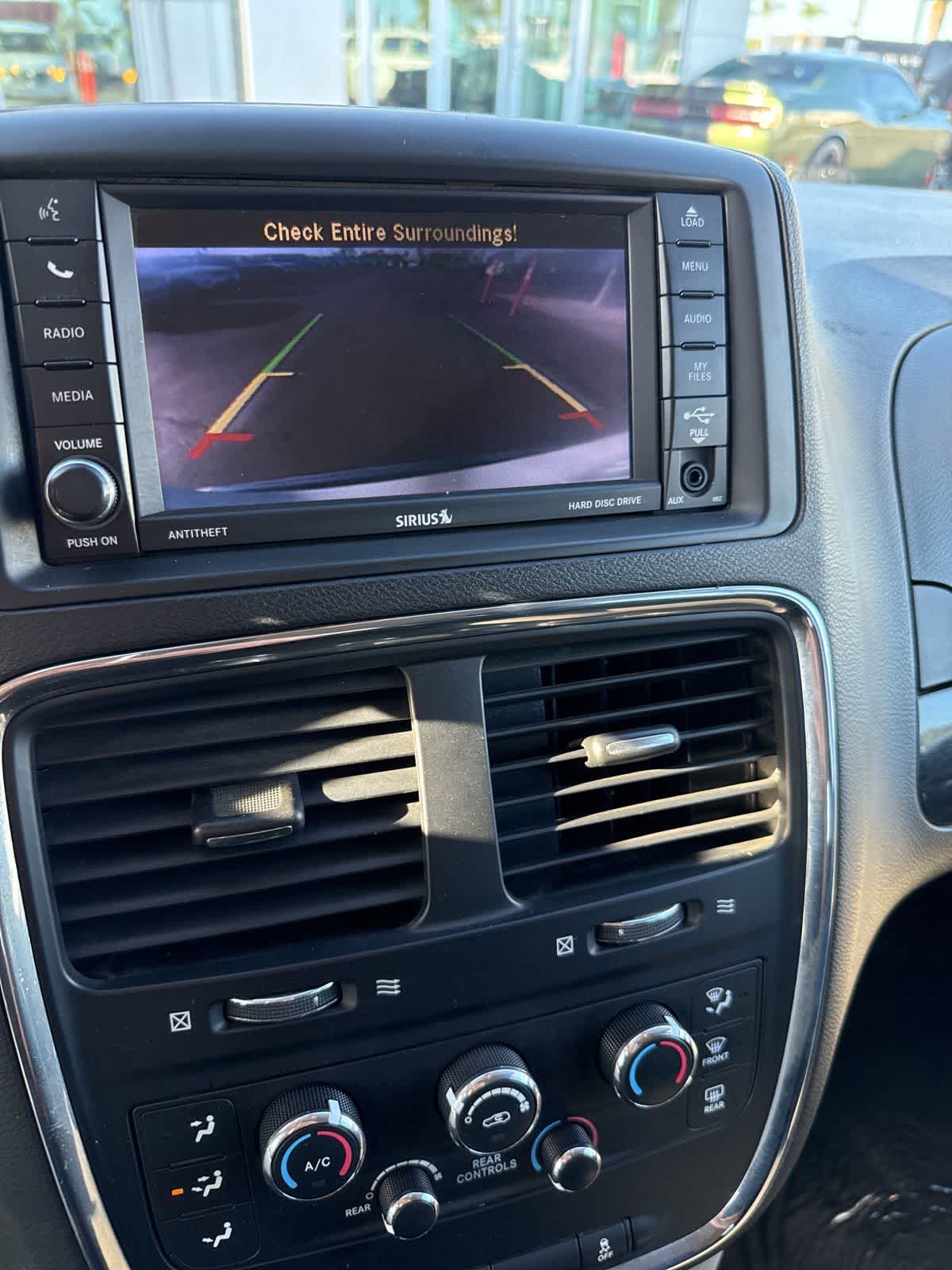 Thumbnail: 2019 Dodge Grand Caravan - 10