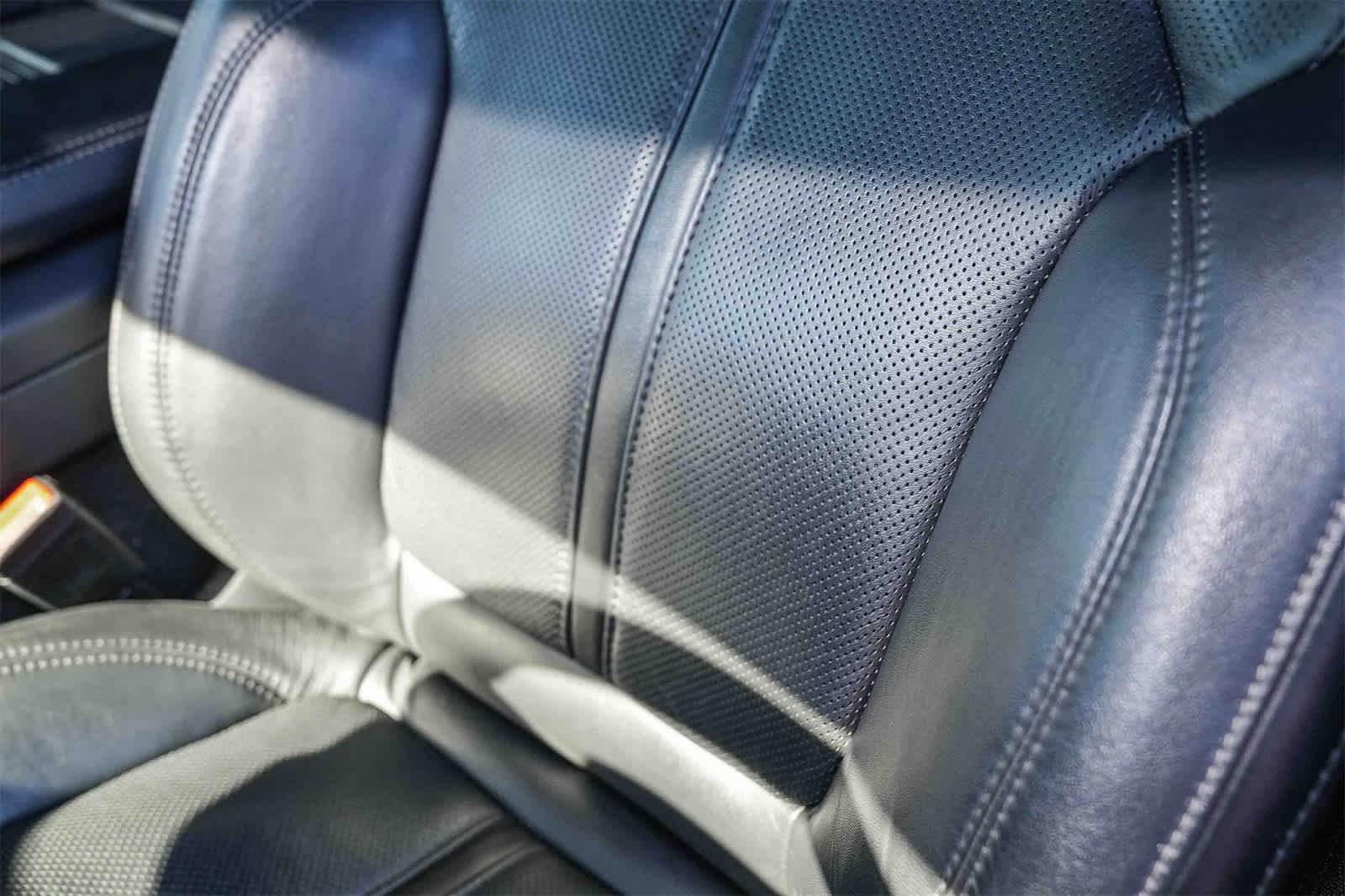 Thumbnail: 2022 Jeep Wagoneer - 22