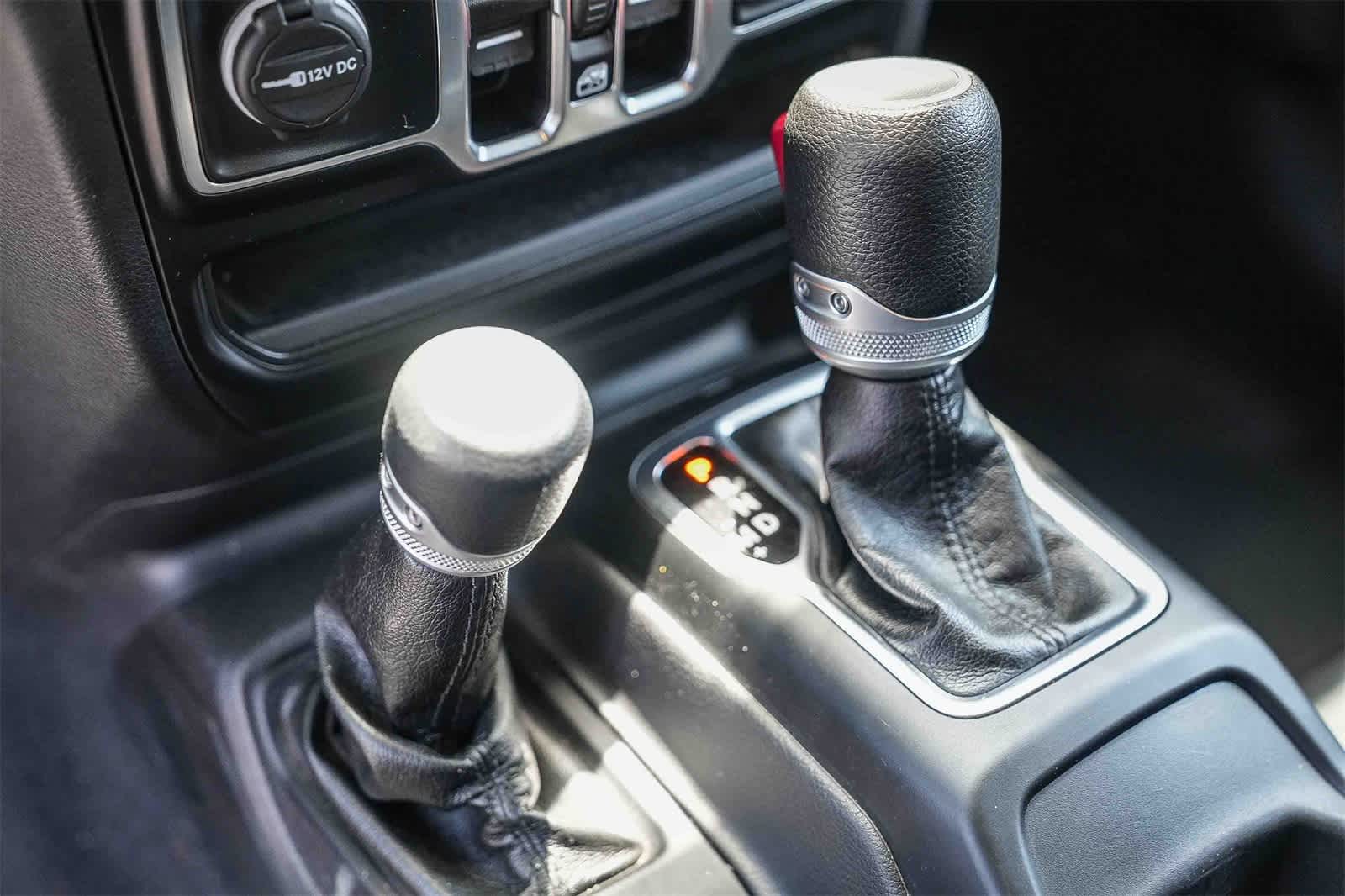 Thumbnail: 2022 Jeep Wrangler - 17