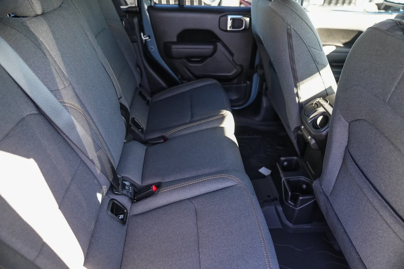 Thumbnail: 2026 Jeep Gladiator - 18