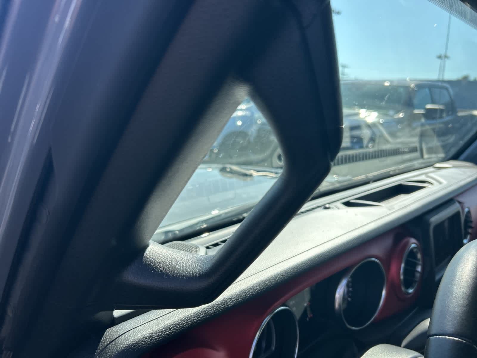 Thumbnail: 2021 Jeep Gladiator - 12