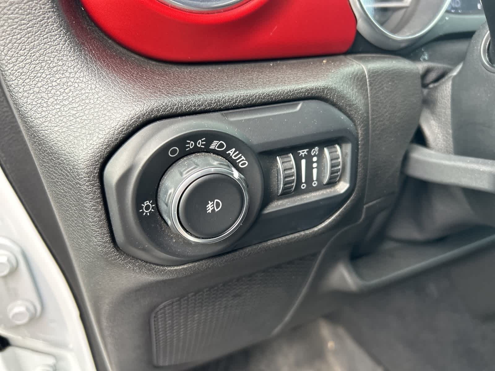 Thumbnail: 2019 Jeep Wrangler - 36