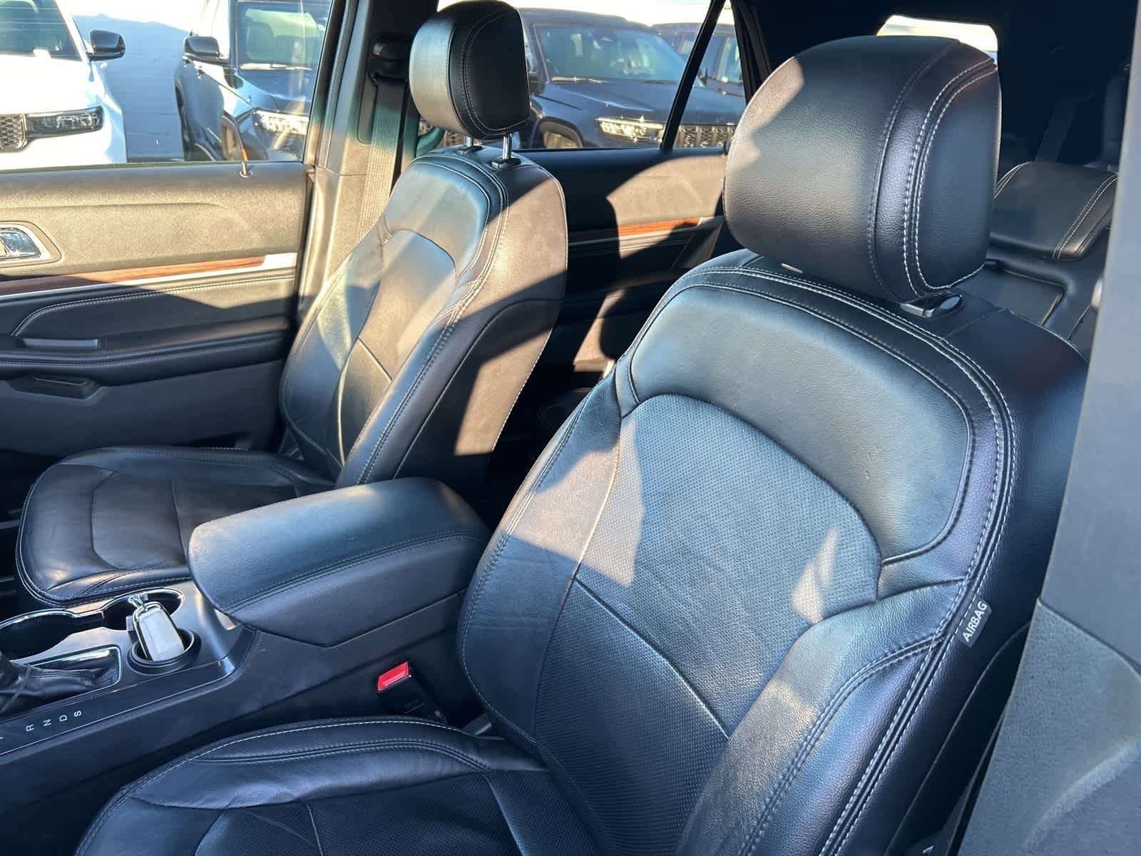 Thumbnail: 2017 Ford Explorer - 25