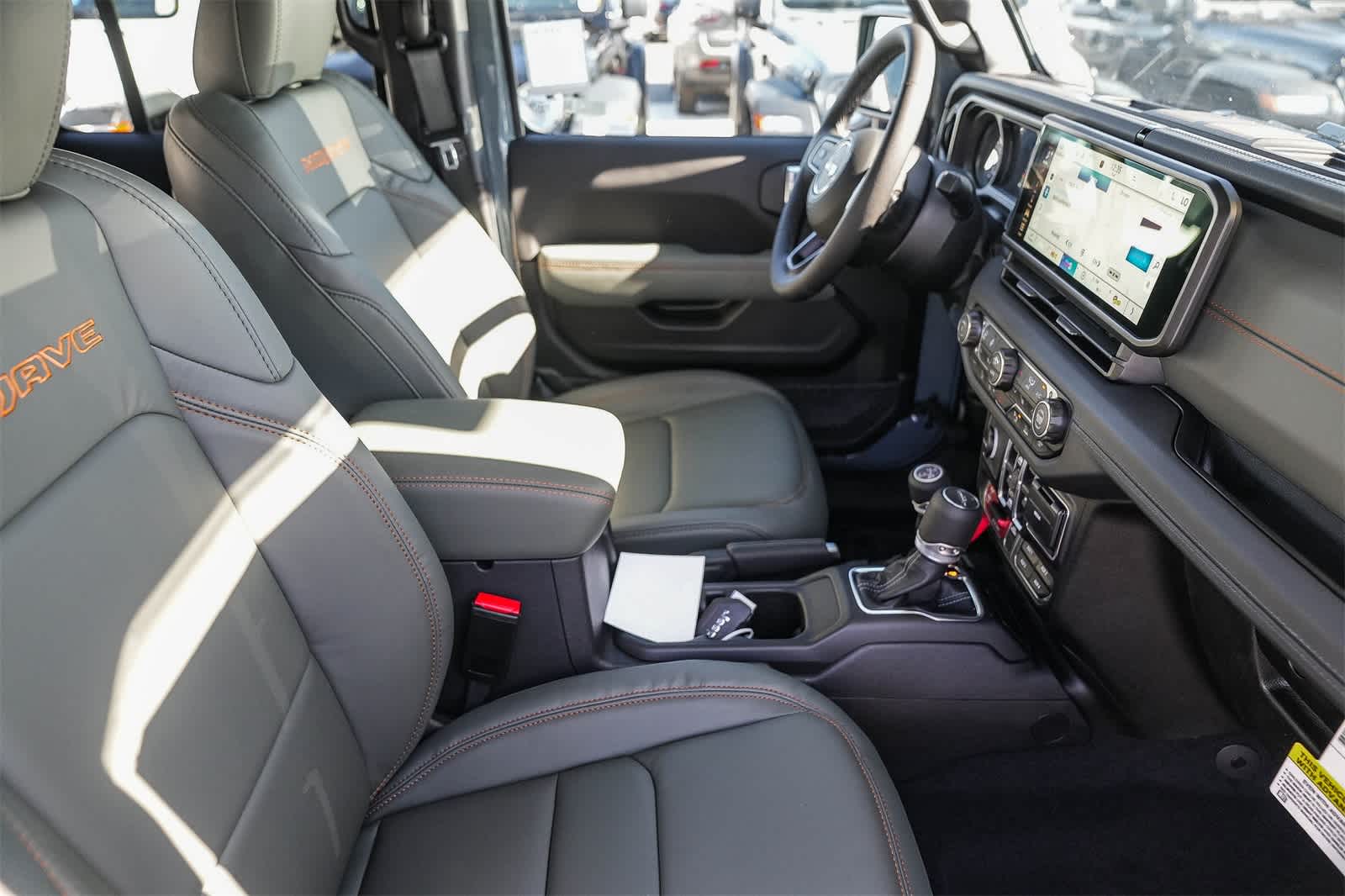 Thumbnail: 2026 Jeep Gladiator - 17