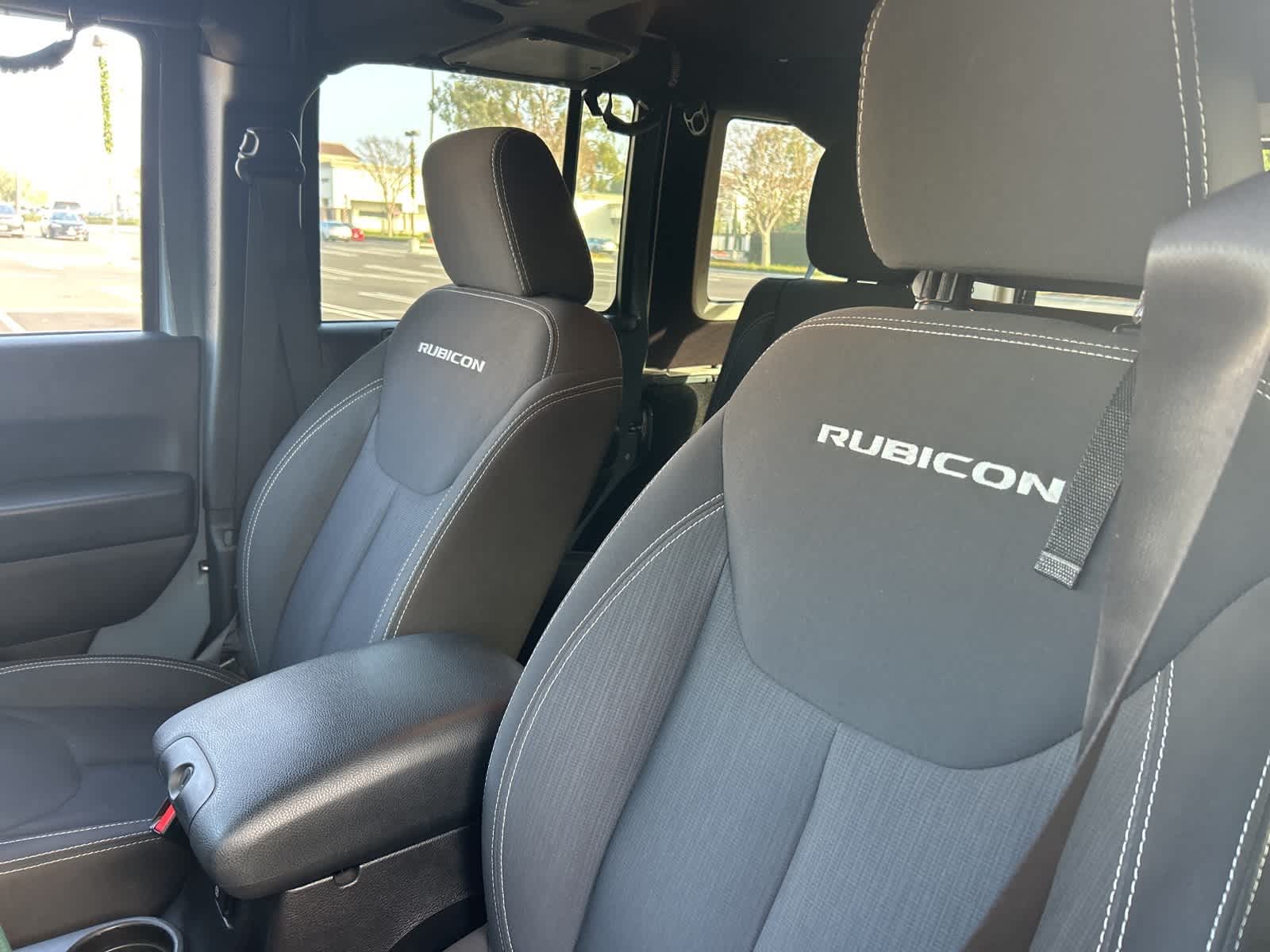 Thumbnail: 2015 Jeep Wrangler - 41