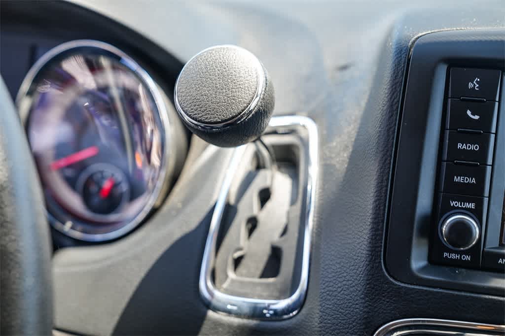 Thumbnail: 2019 Dodge Grand Caravan - 19