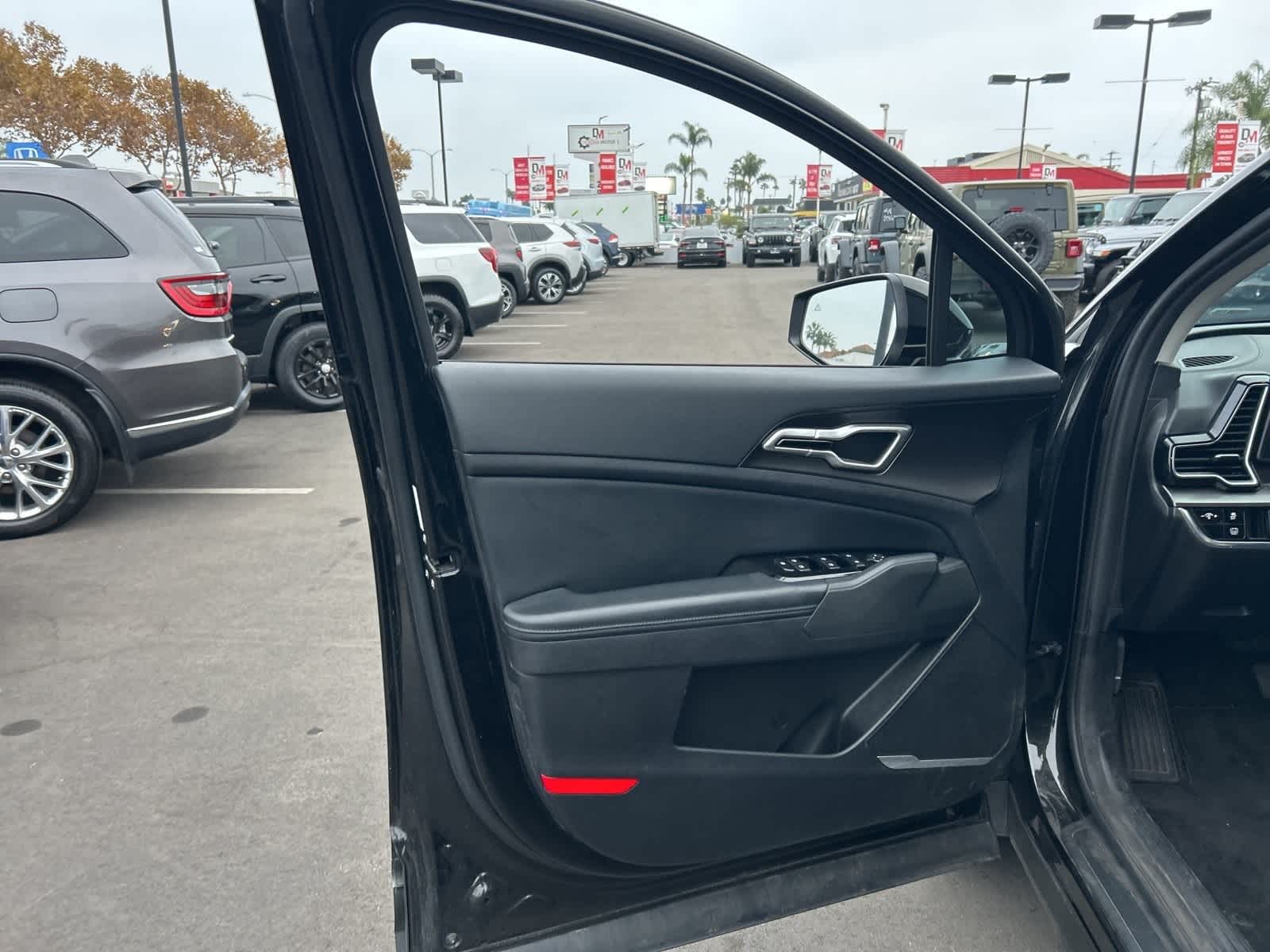 Thumbnail: 2023 Kia Sportage - 16