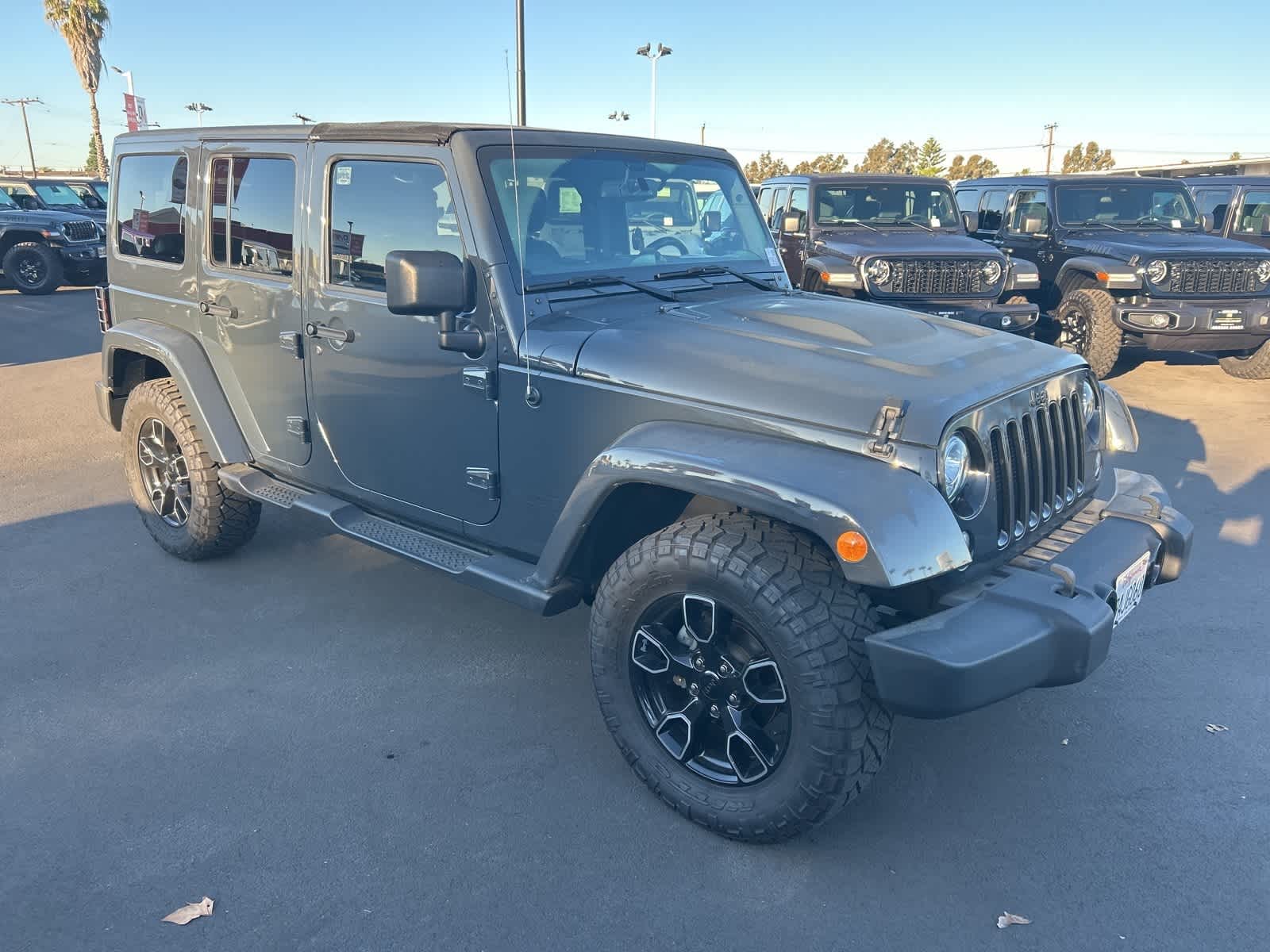 Thumbnail: 2018 Jeep Wrangler - 10
