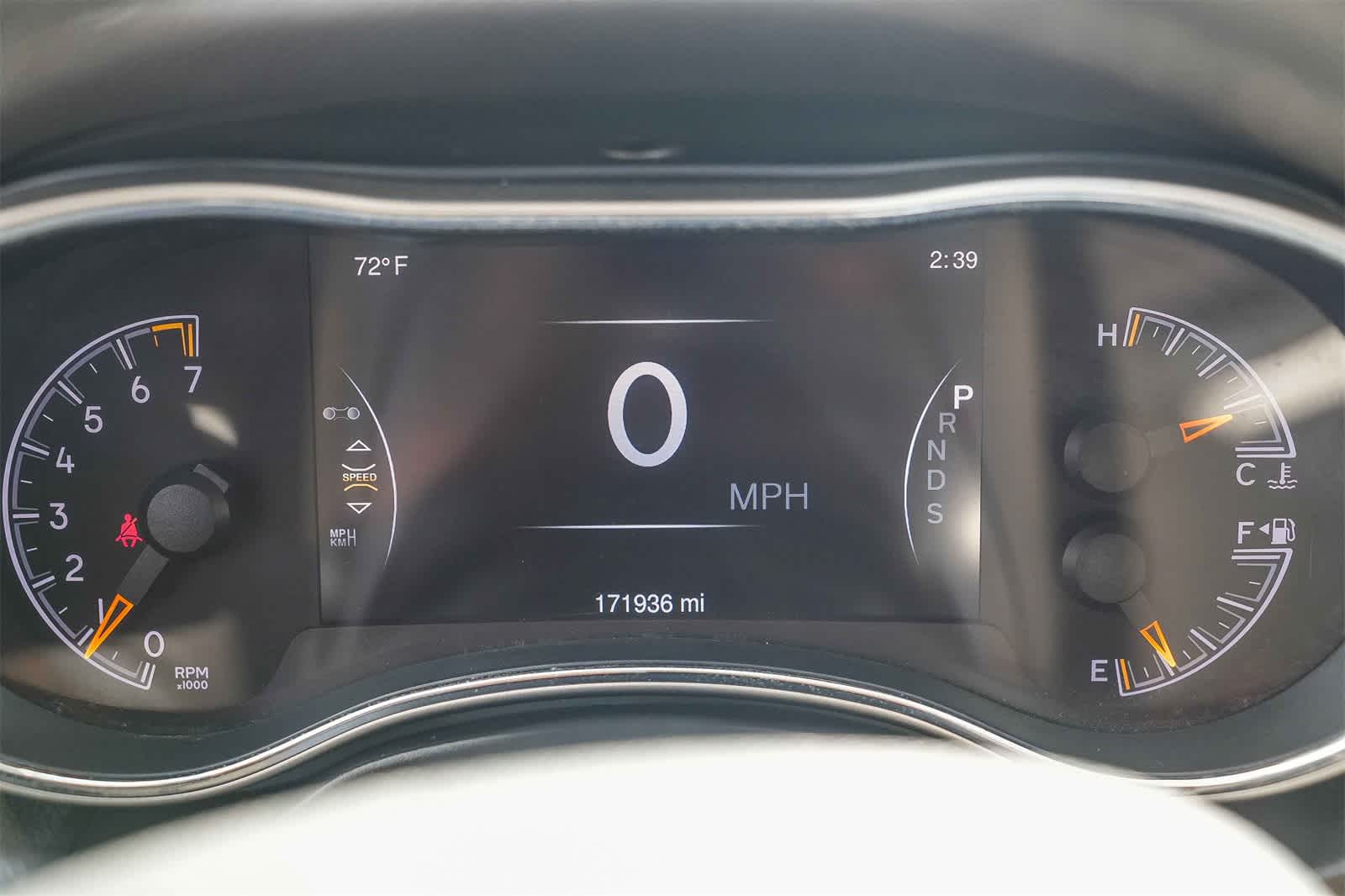 Thumbnail: 2015 Jeep Grand Cherokee - 21