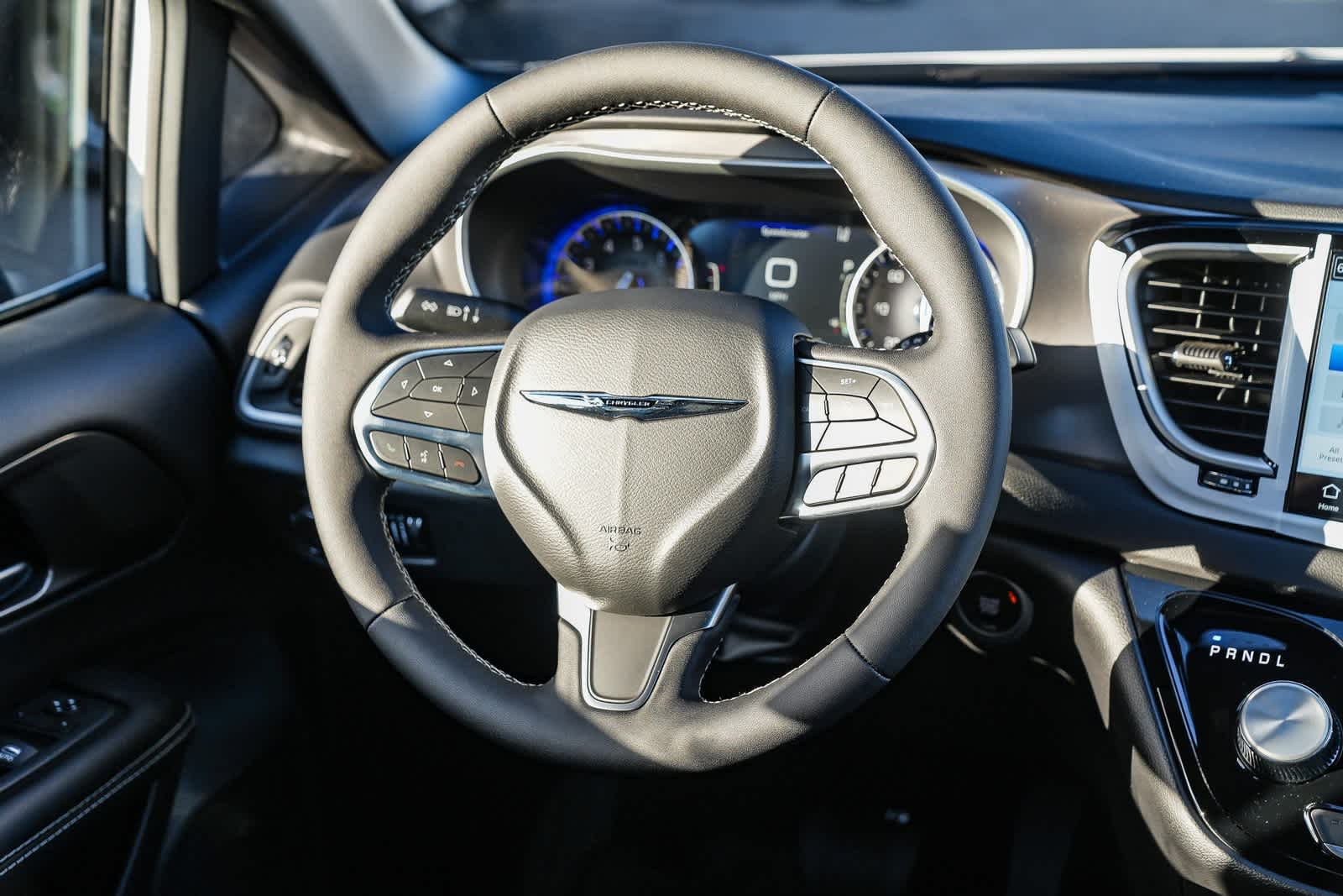 Thumbnail: 2026 Chrysler Voyager - 16