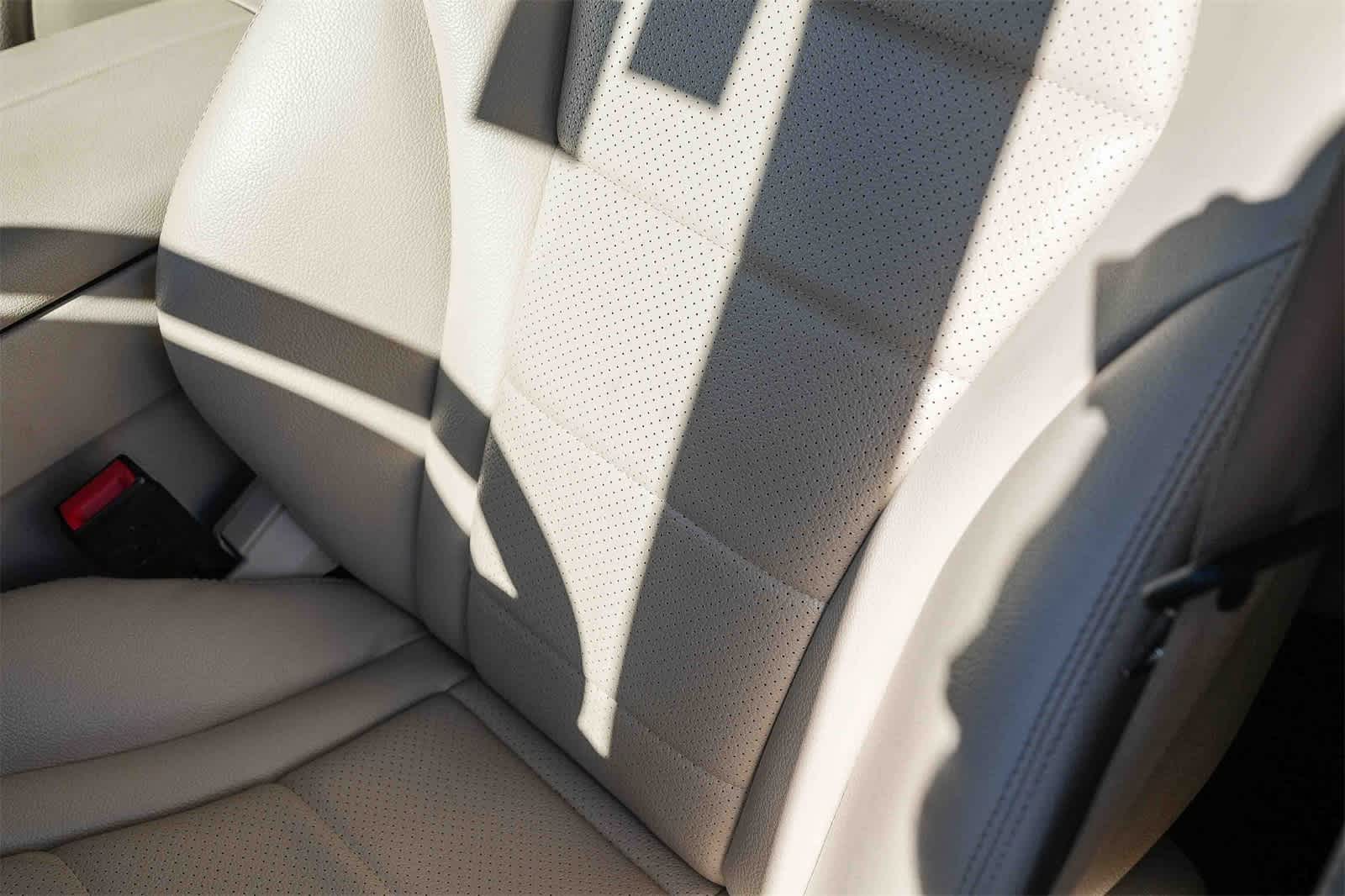 Thumbnail: 2022 Mercedes-Benz GLC - 18