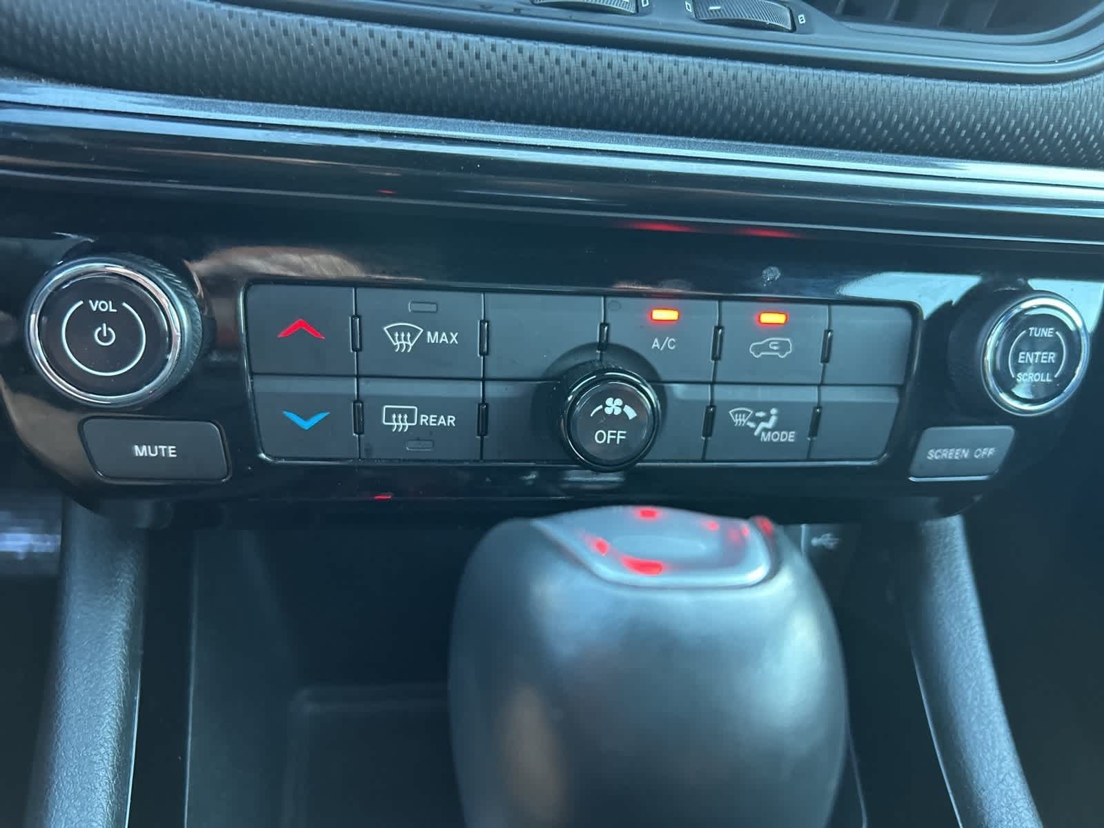 Thumbnail: 2023 Jeep Compass - 33