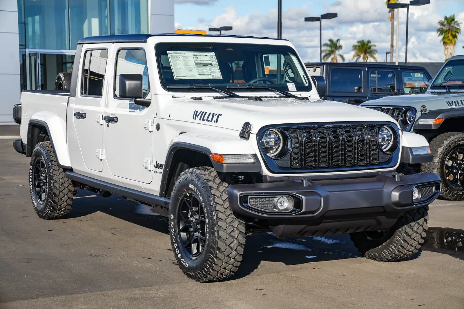 Thumbnail: 2026 Jeep Gladiator - 3