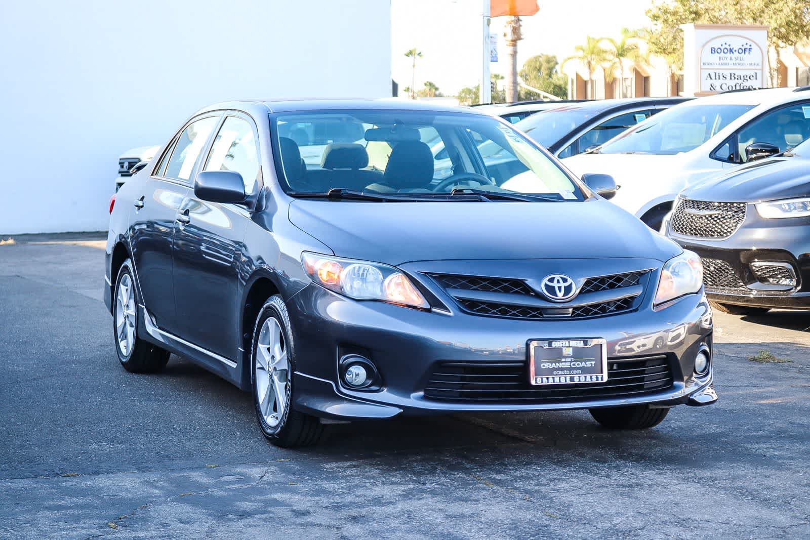 Thumbnail: 2013 Toyota Corolla - 3