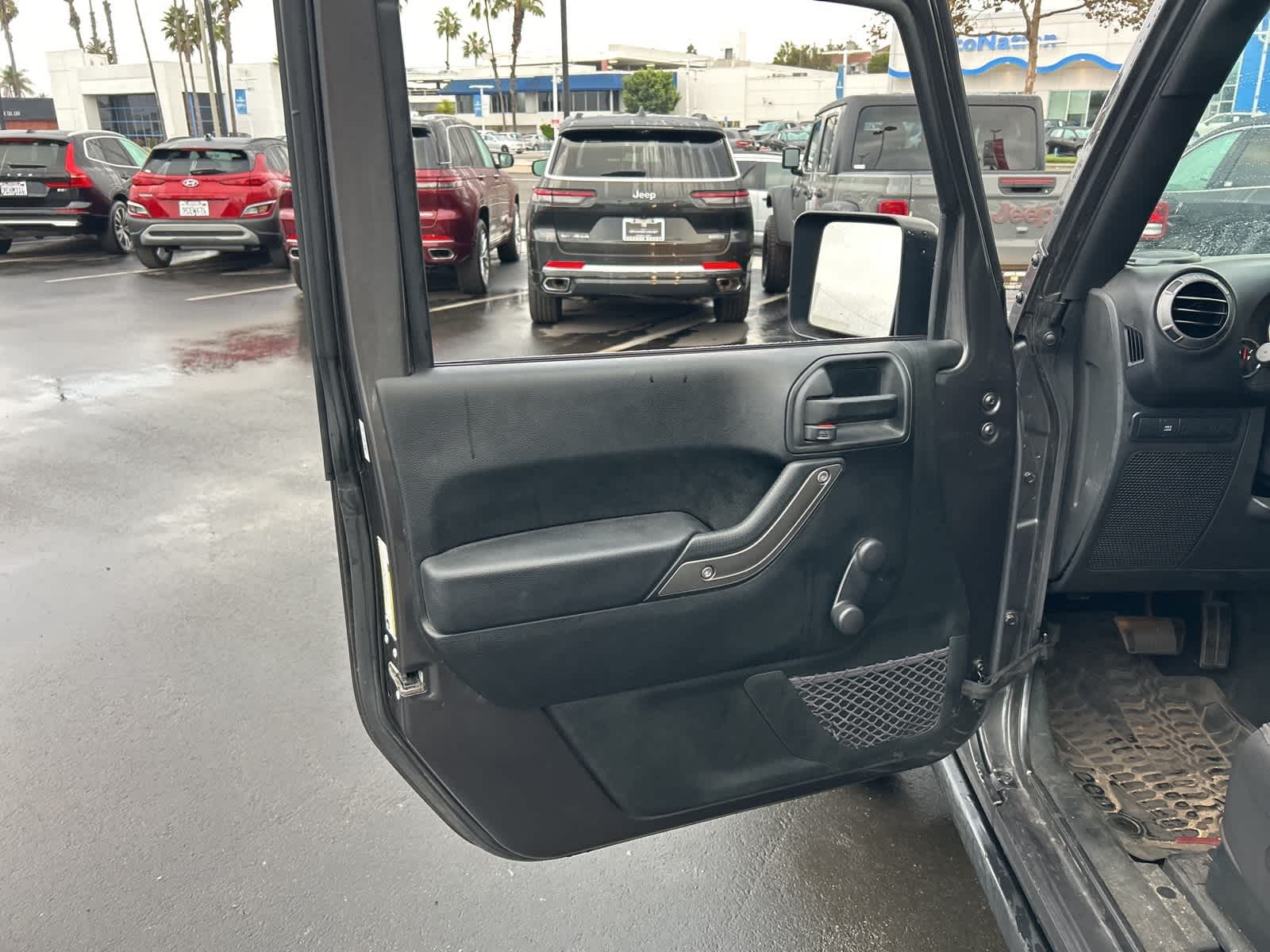 Thumbnail: 2018 Jeep Wrangler - 19