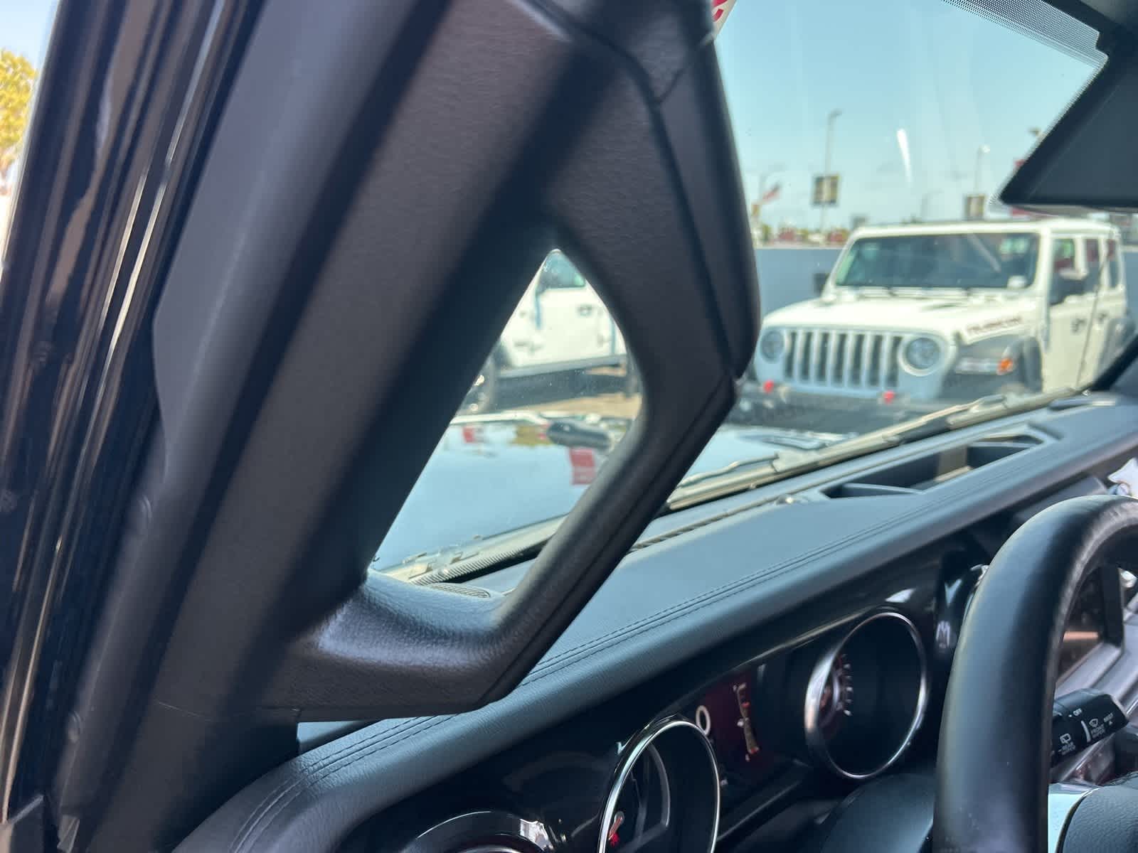 Thumbnail: 2022 Jeep Wrangler - 23