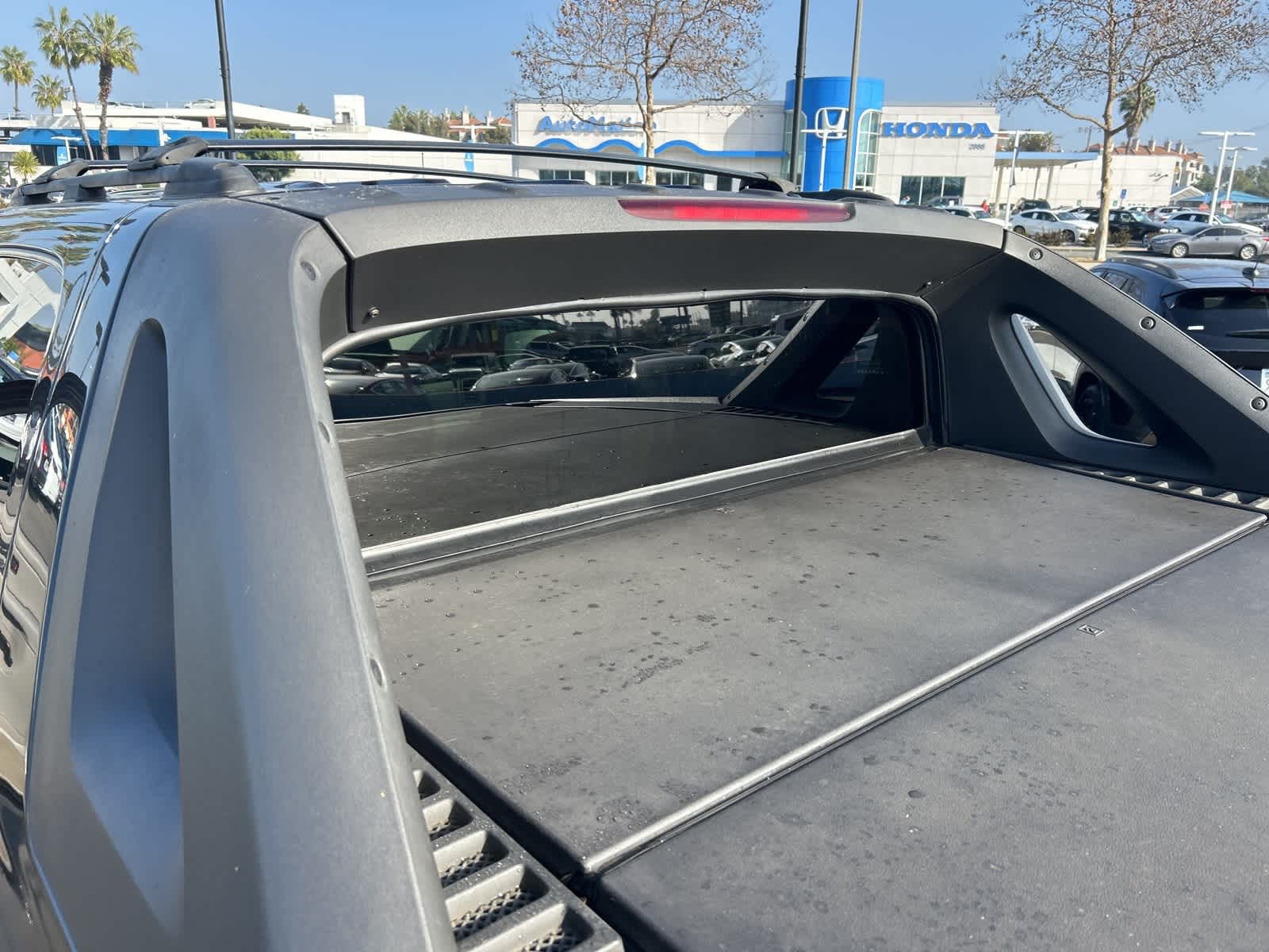 Thumbnail: 2005 Chevrolet Avalanche 1500 - 27