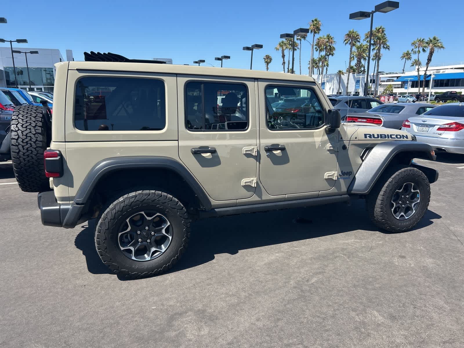 Thumbnail: 2022 Jeep Wrangler - 8