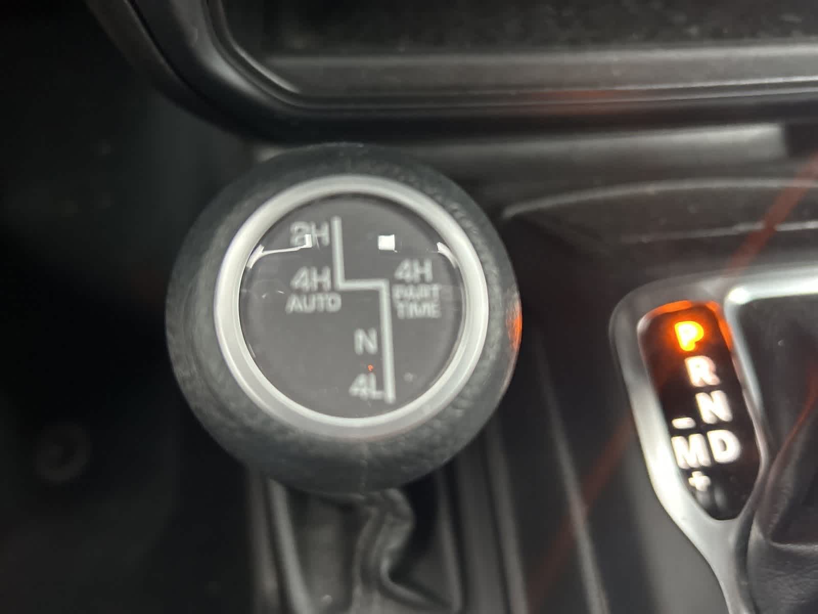 Thumbnail: 2024 Jeep Wrangler - 45