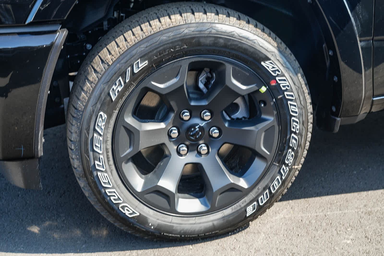 Thumbnail: 2026 RAM 1500 - 9