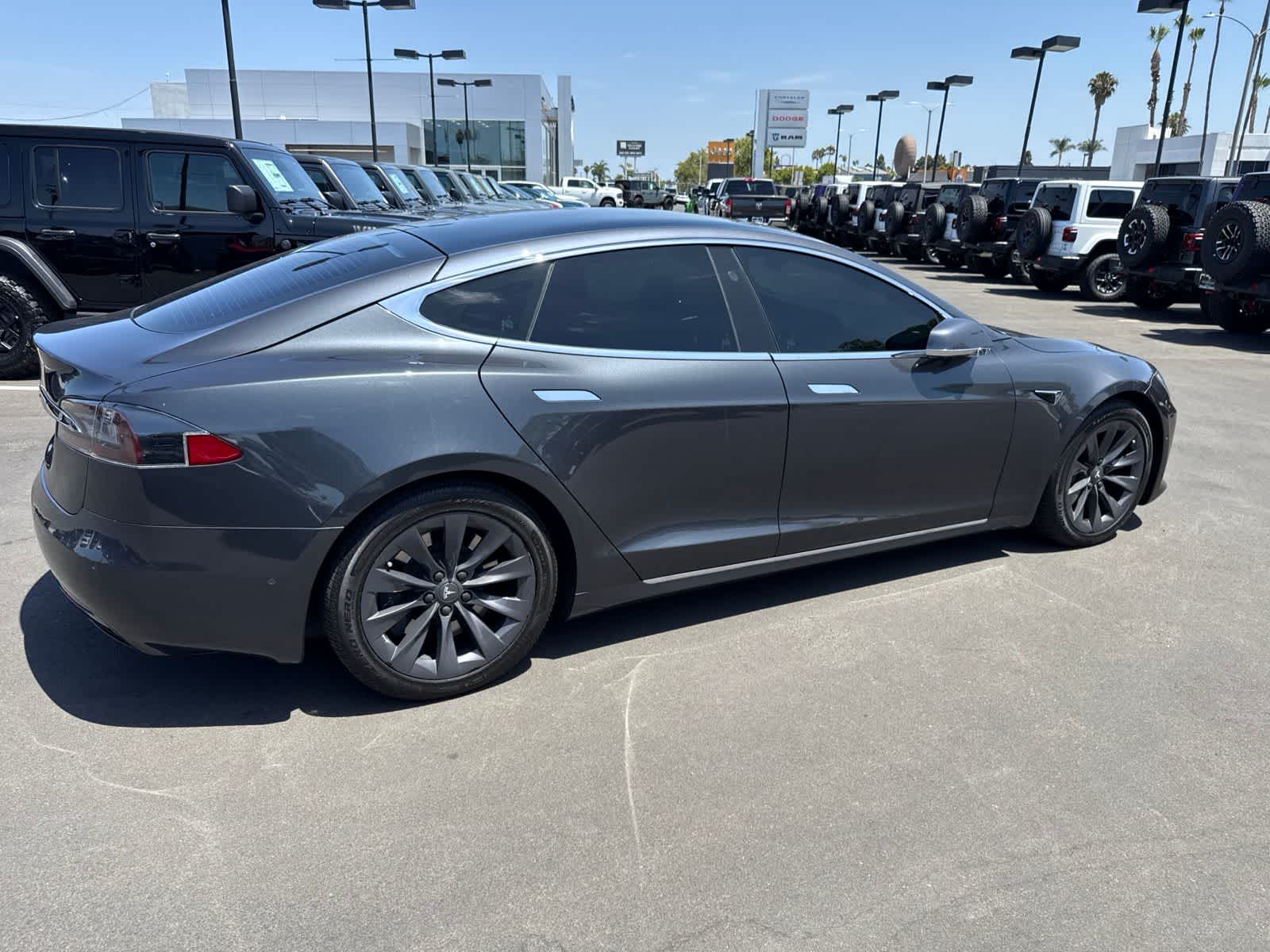 Thumbnail: 2018 Tesla Model S - 13