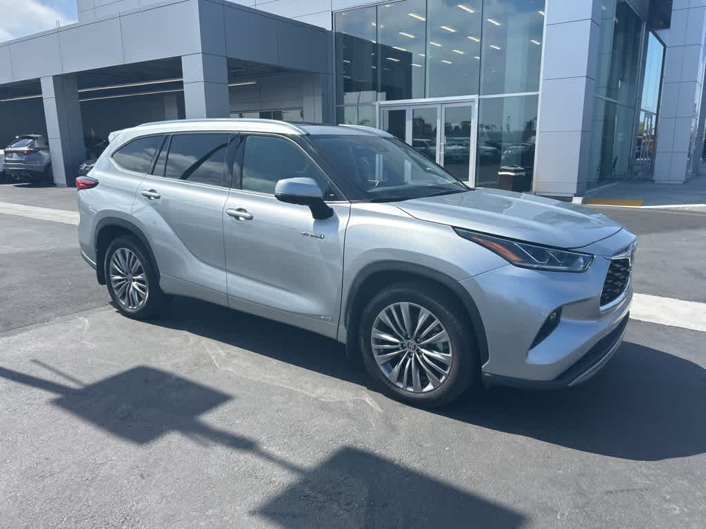 Thumbnail: 2021 Toyota Highlander - 8