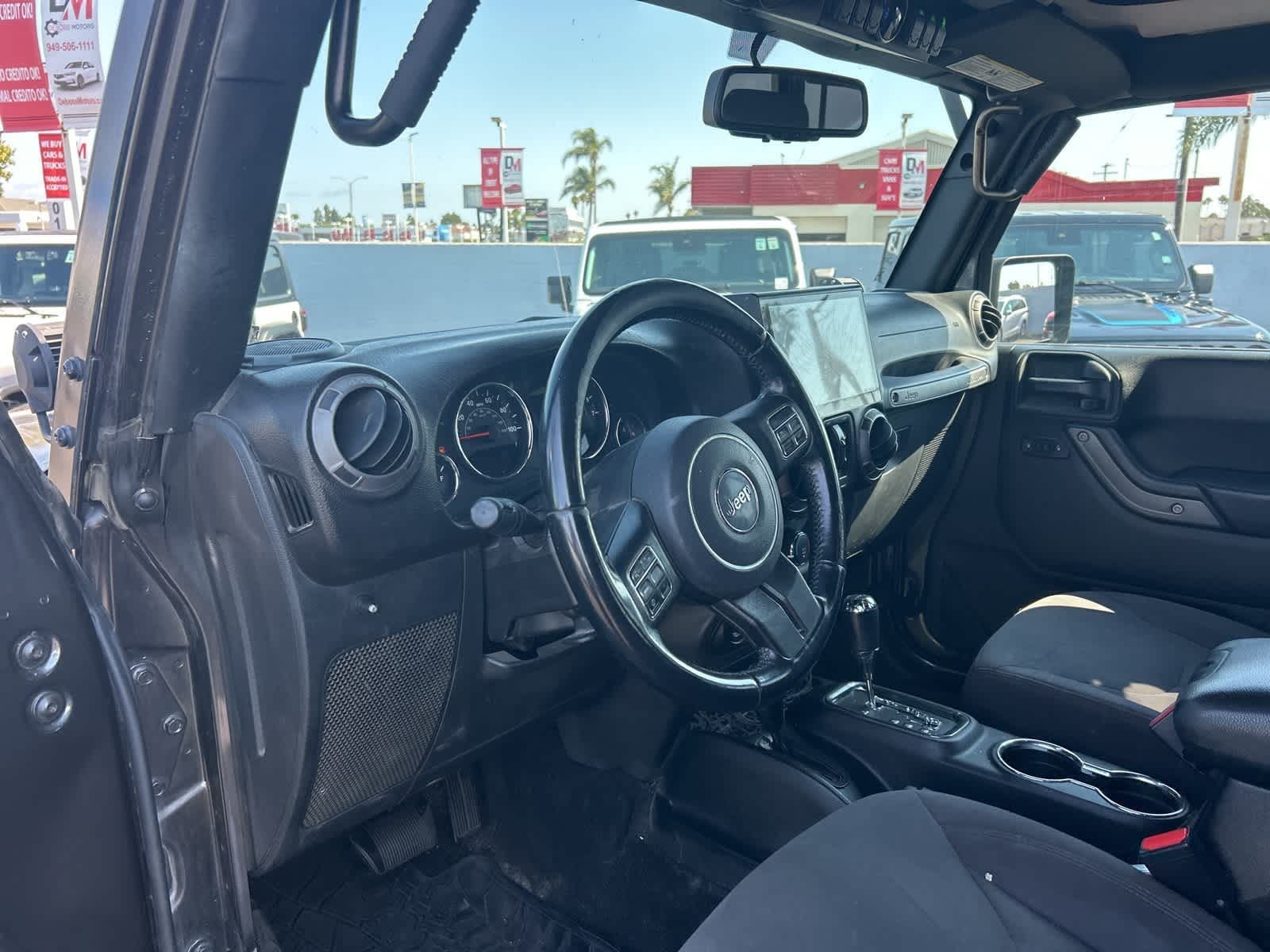 Thumbnail: 2017 Jeep Wrangler - 22