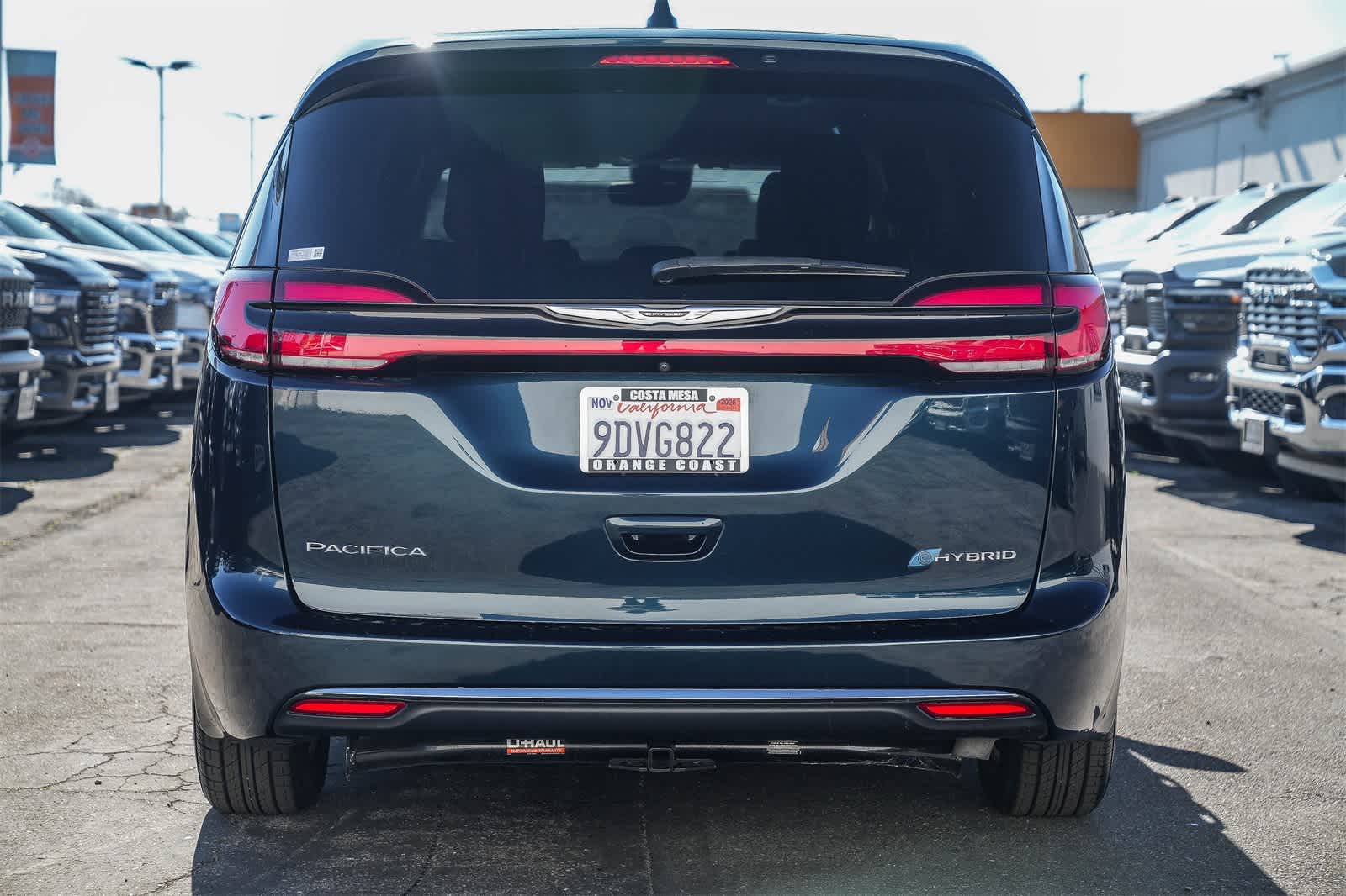 Thumbnail: 2022 Chrysler Pacifica - 5