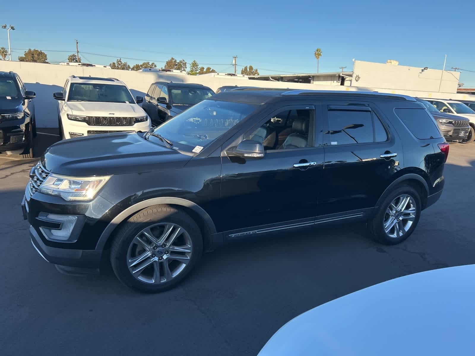 Thumbnail: 2017 Ford Explorer - 3