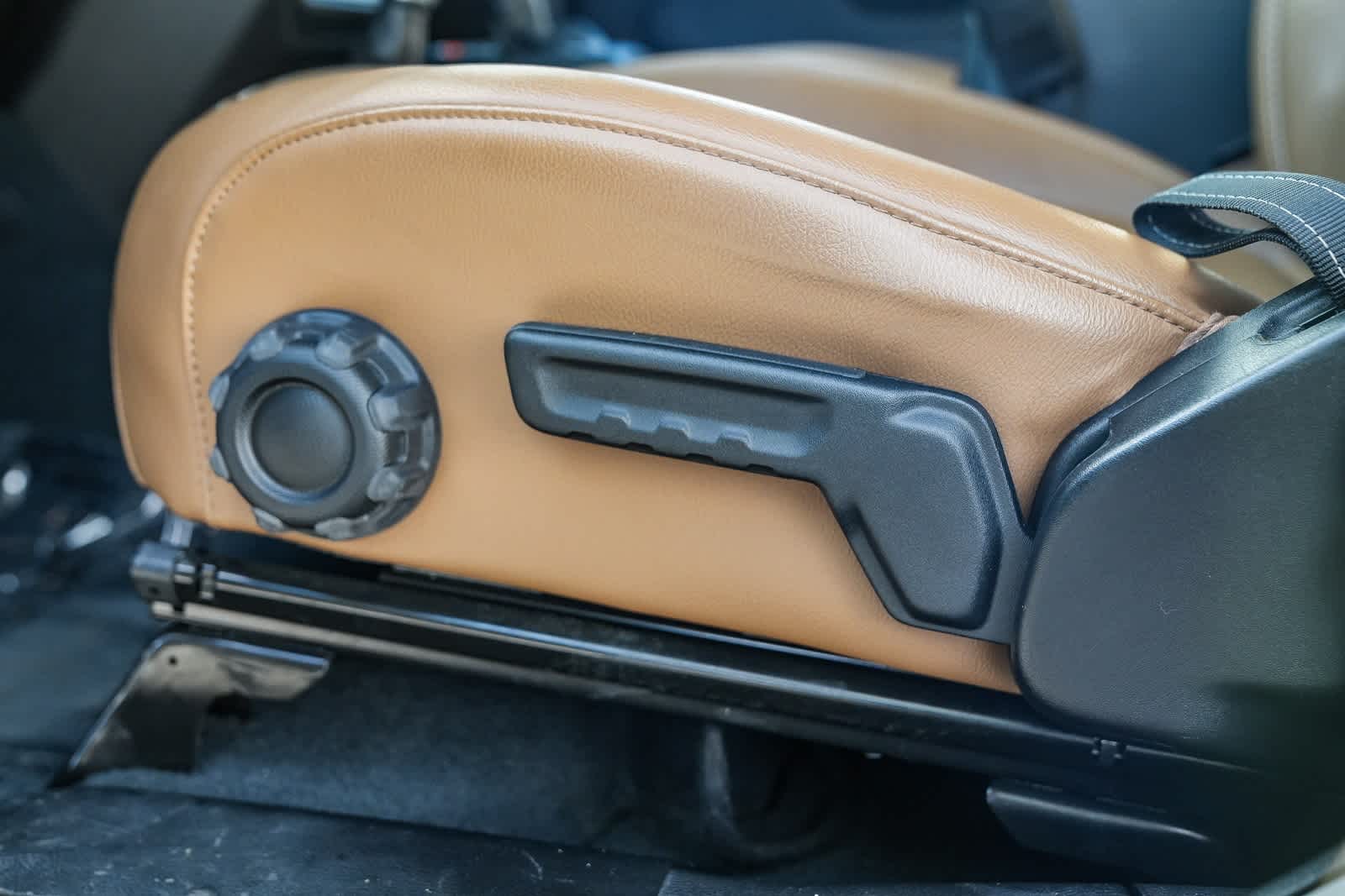 Thumbnail: 2023 Jeep Wrangler - 20