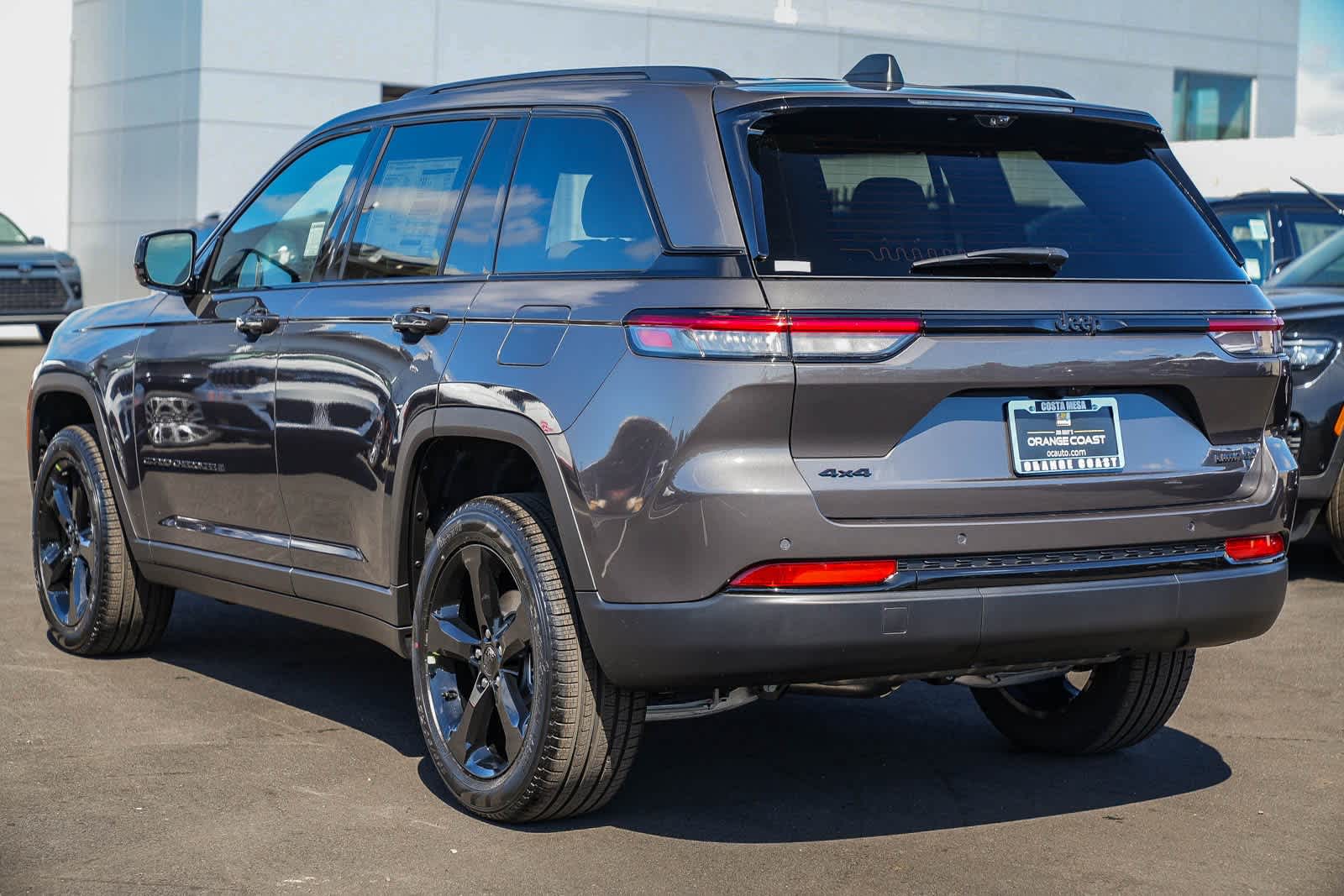 Thumbnail: 2025 Jeep Grand Cherokee - 6