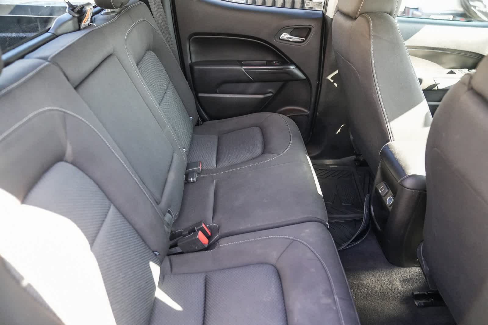 Thumbnail: 2019 Chevrolet Colorado - 16