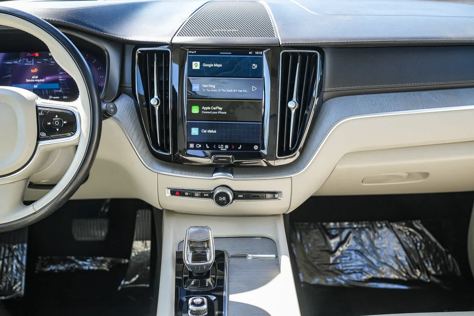 Thumbnail: 2023 Volvo XC60 - 12