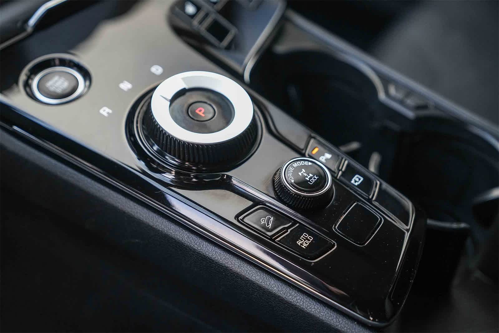 Thumbnail: 2023 Kia Sportage - 18