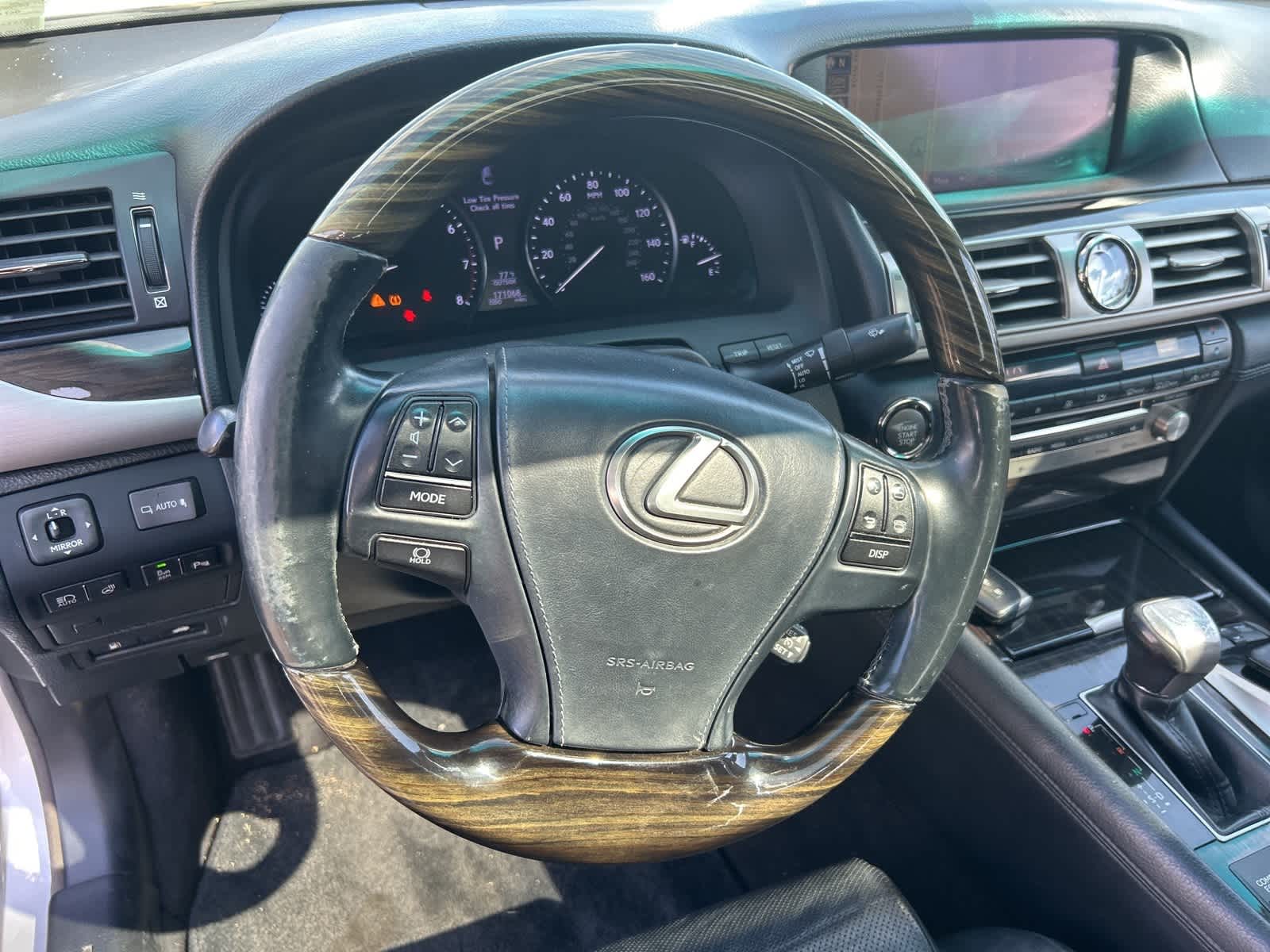Thumbnail: 2013 Lexus LS - 27