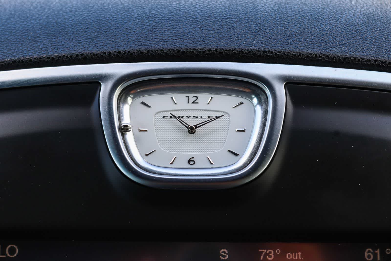 Thumbnail: 2014 Chrysler 300 - 14