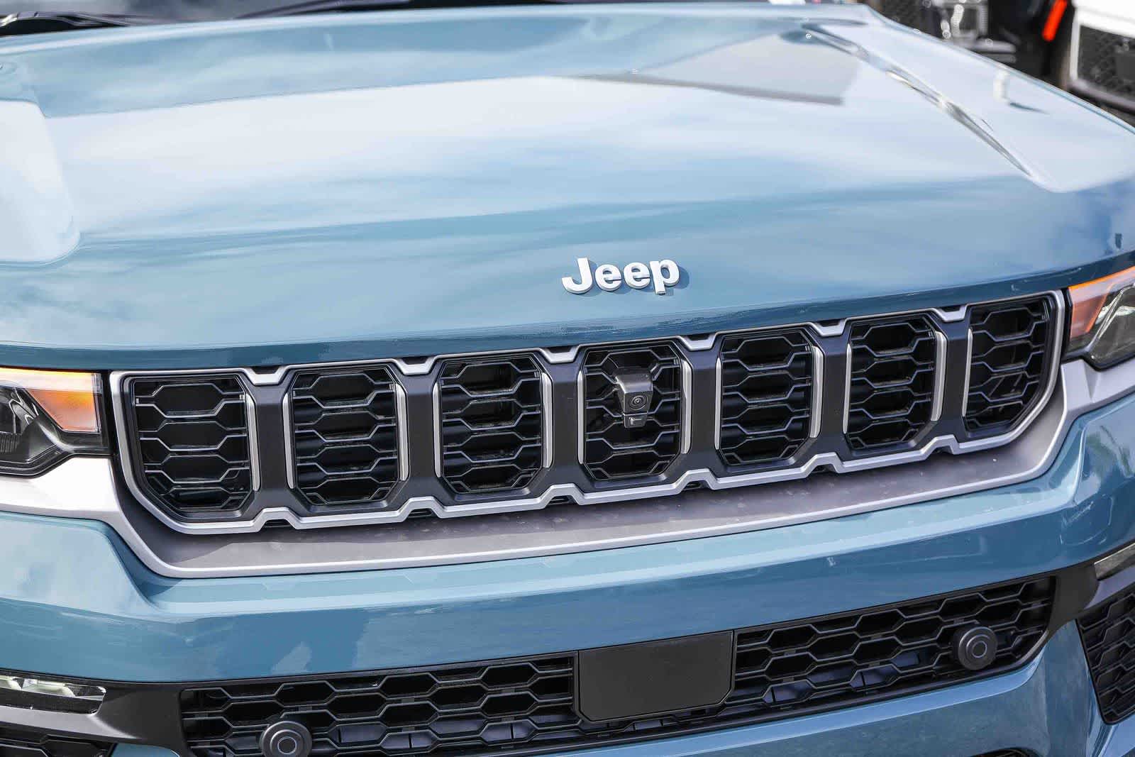 Thumbnail: 2026 Jeep Grand Cherokee L - 5