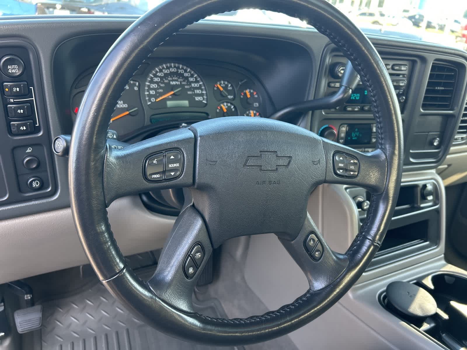 Thumbnail: 2005 Chevrolet Avalanche 1500 - 45