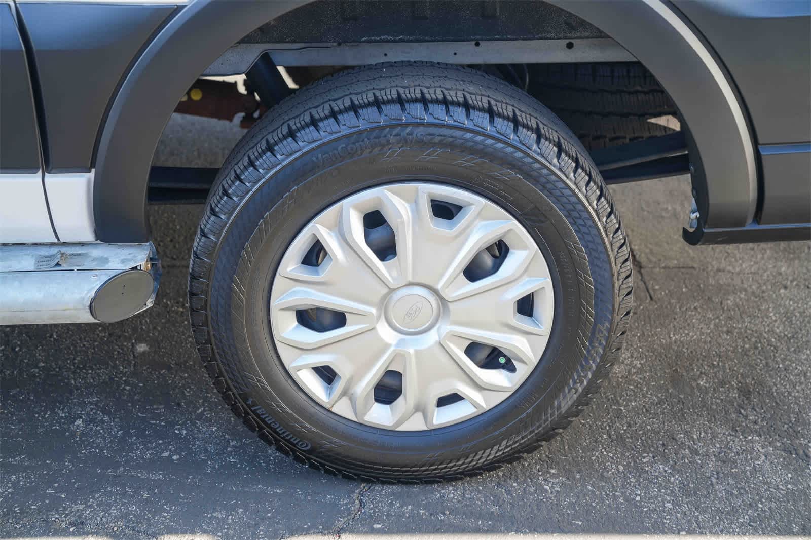 Thumbnail: 2024 Ford Transit Series - 10