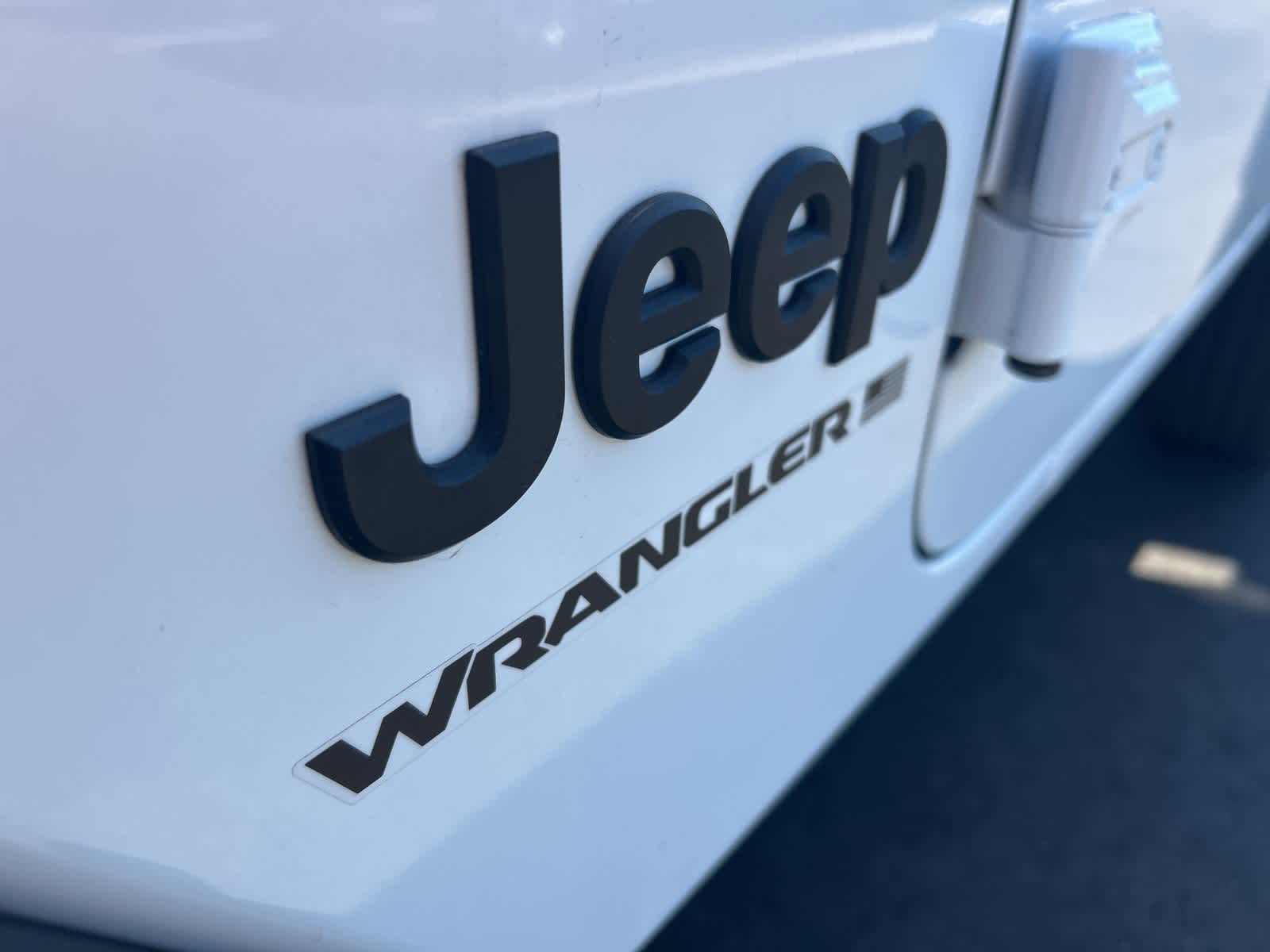 Thumbnail: 2023 Jeep Wrangler - 12
