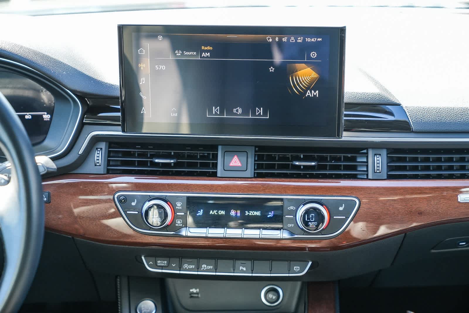 Thumbnail: 2022 Audi A4 - 10