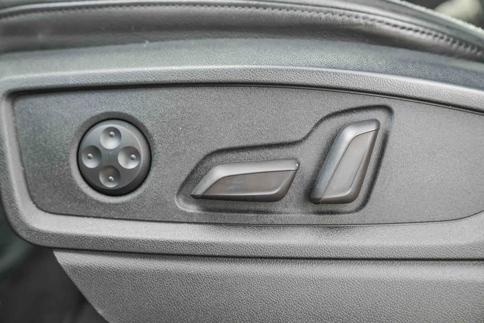 Thumbnail: 2021 Audi Q5 - 16