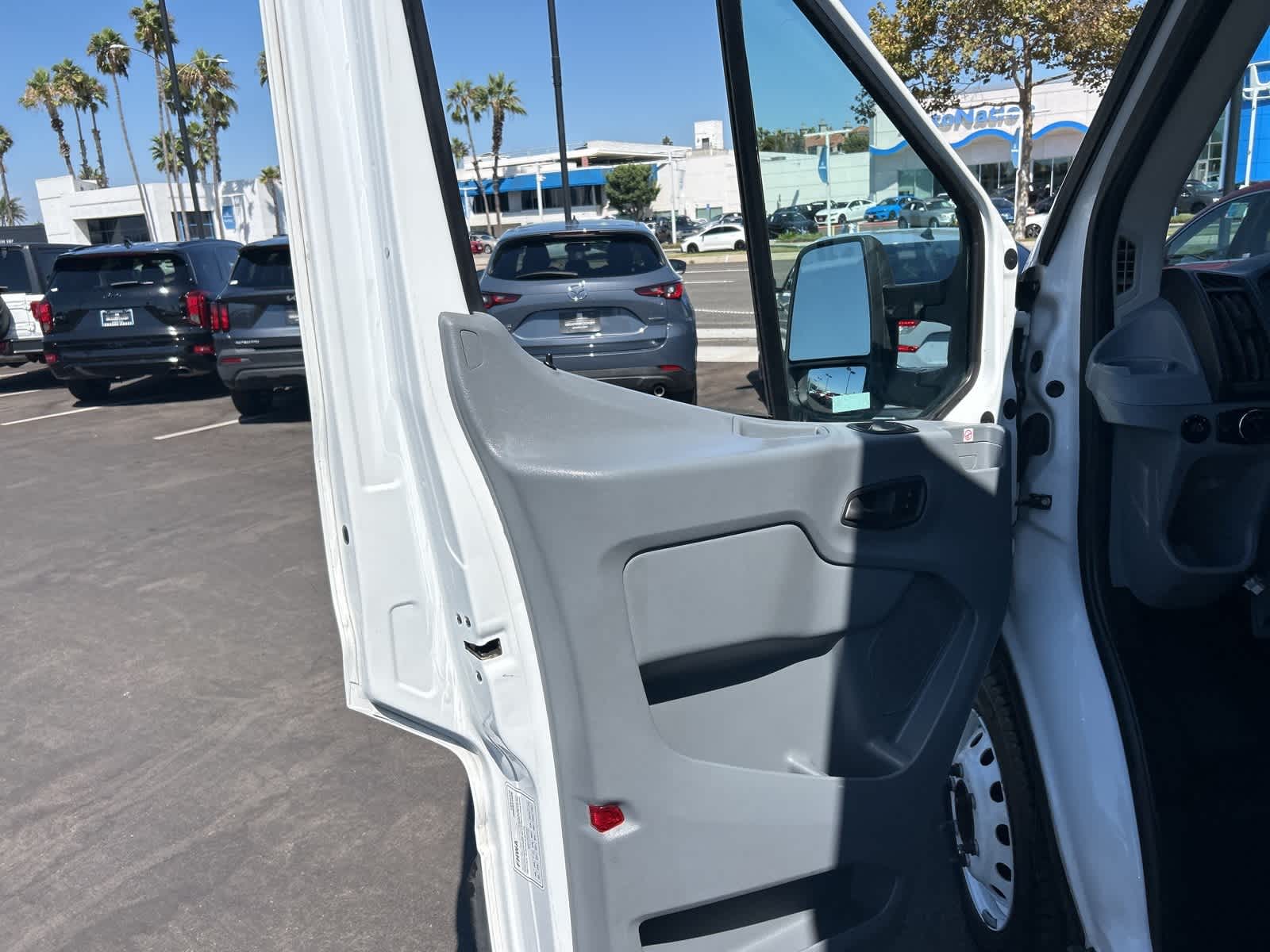 Thumbnail: 2019 Ford Transit Series - 32