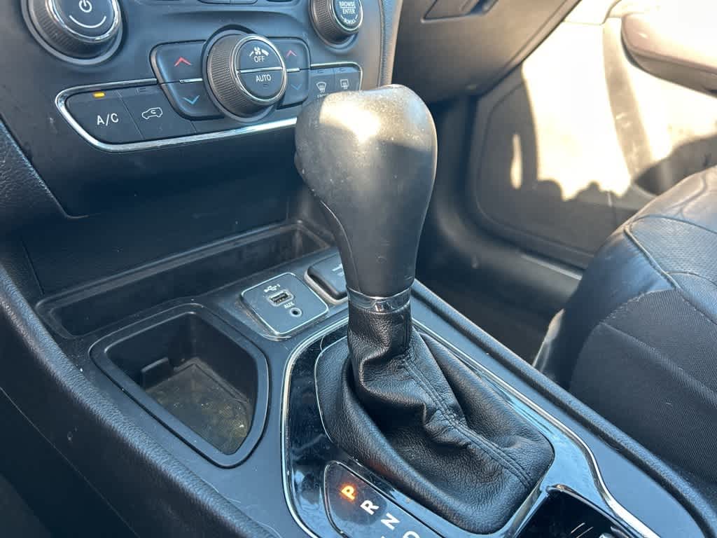 2019 Jeep Cherokee Limited Edition 30