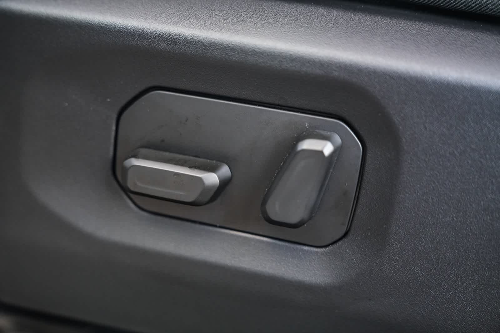 Thumbnail: 2025 Jeep Wrangler - 22