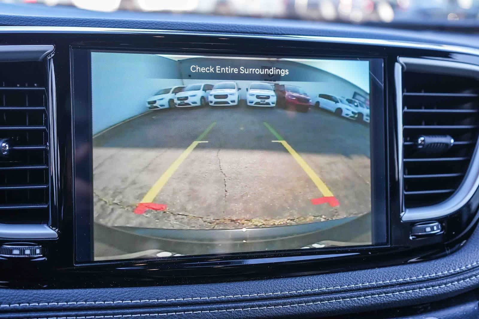 Thumbnail: 2026 Chrysler Pacifica - 26