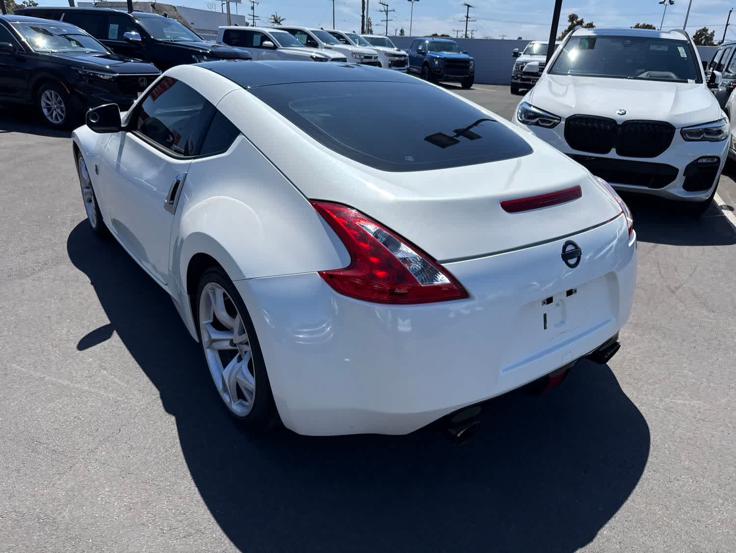 Thumbnail: 2013 Nissan Z - 25