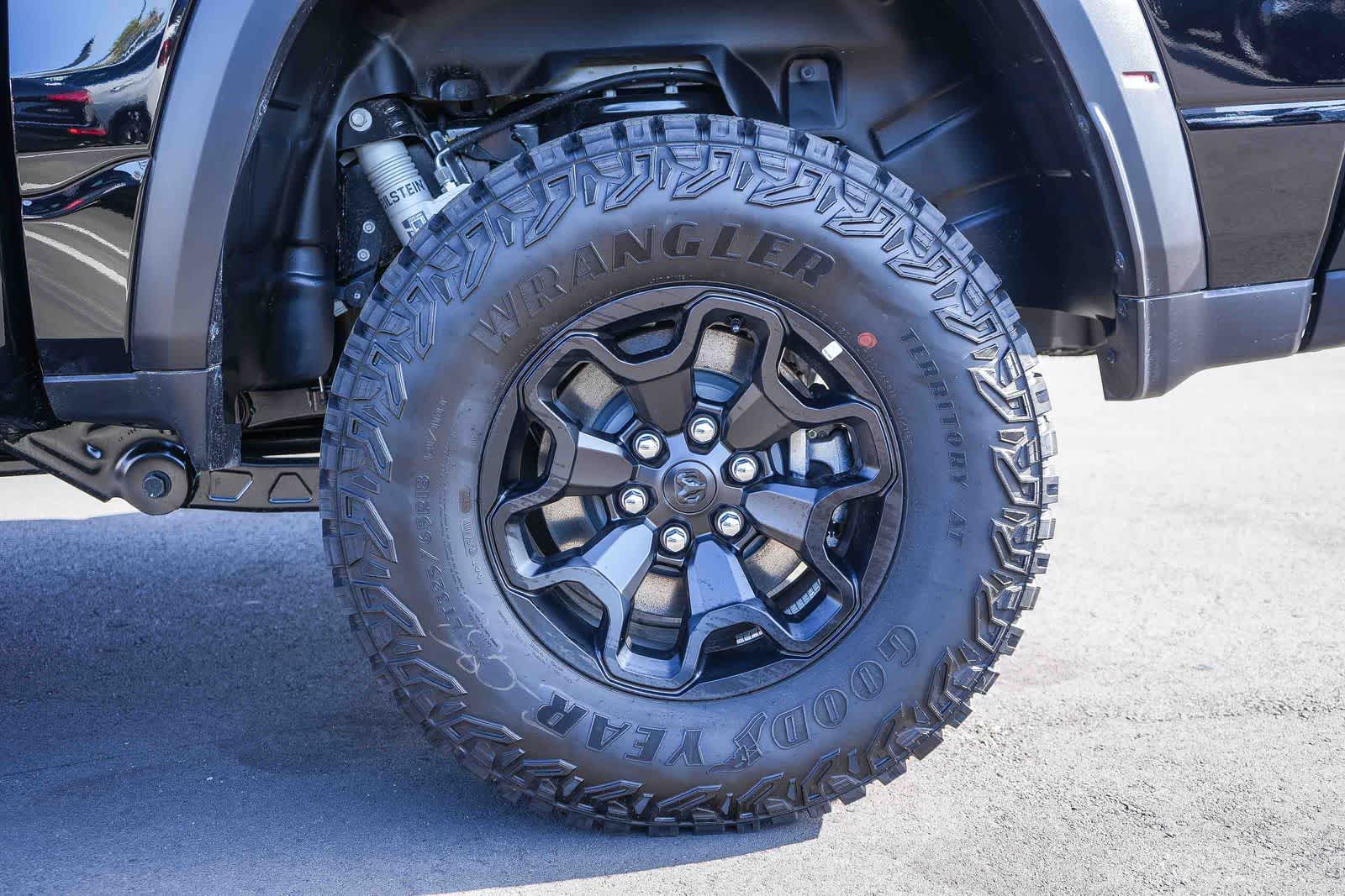 Thumbnail: 2026 RAM 1500 - 10
