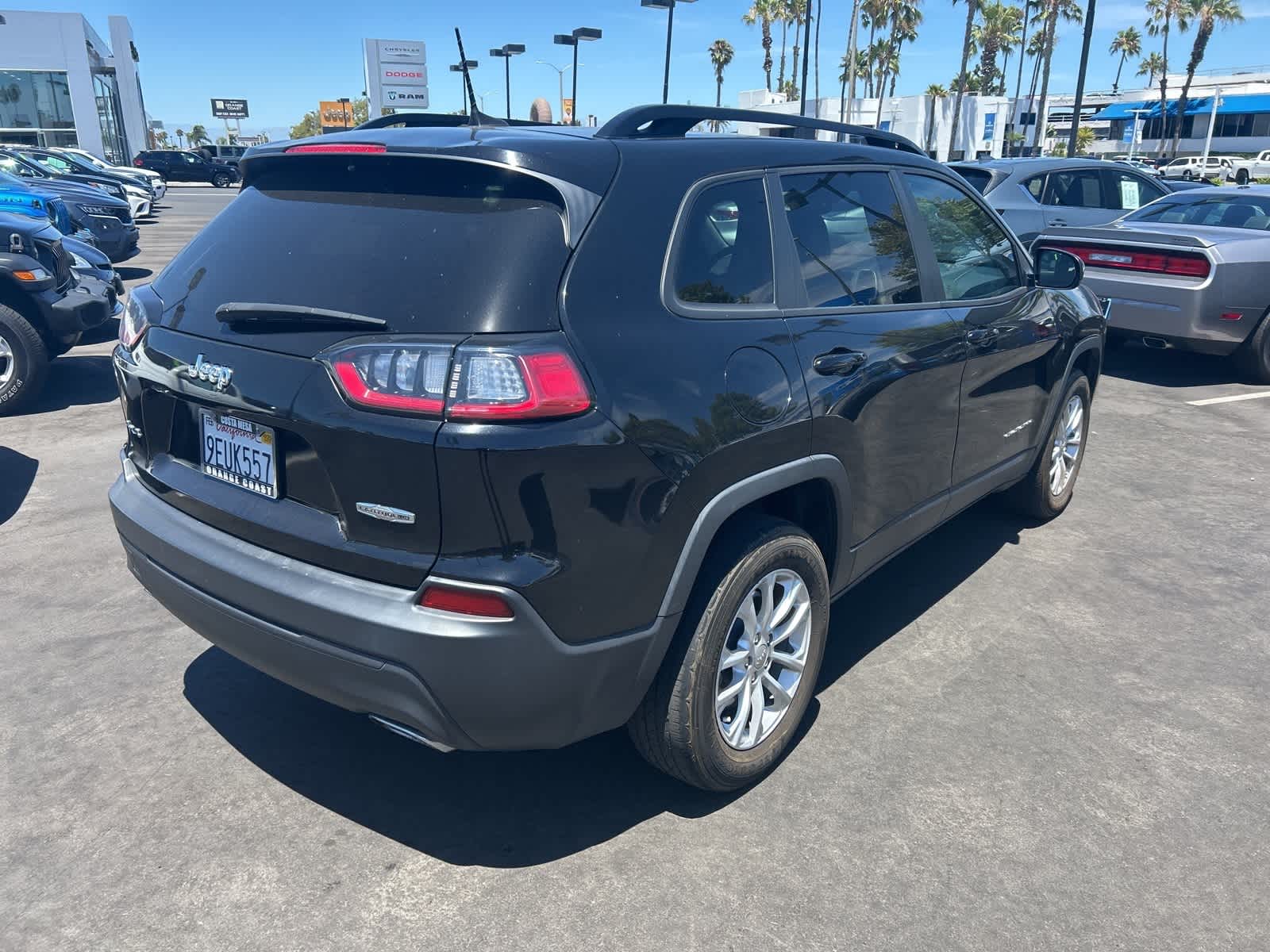 Thumbnail: 2022 Jeep Cherokee - 6