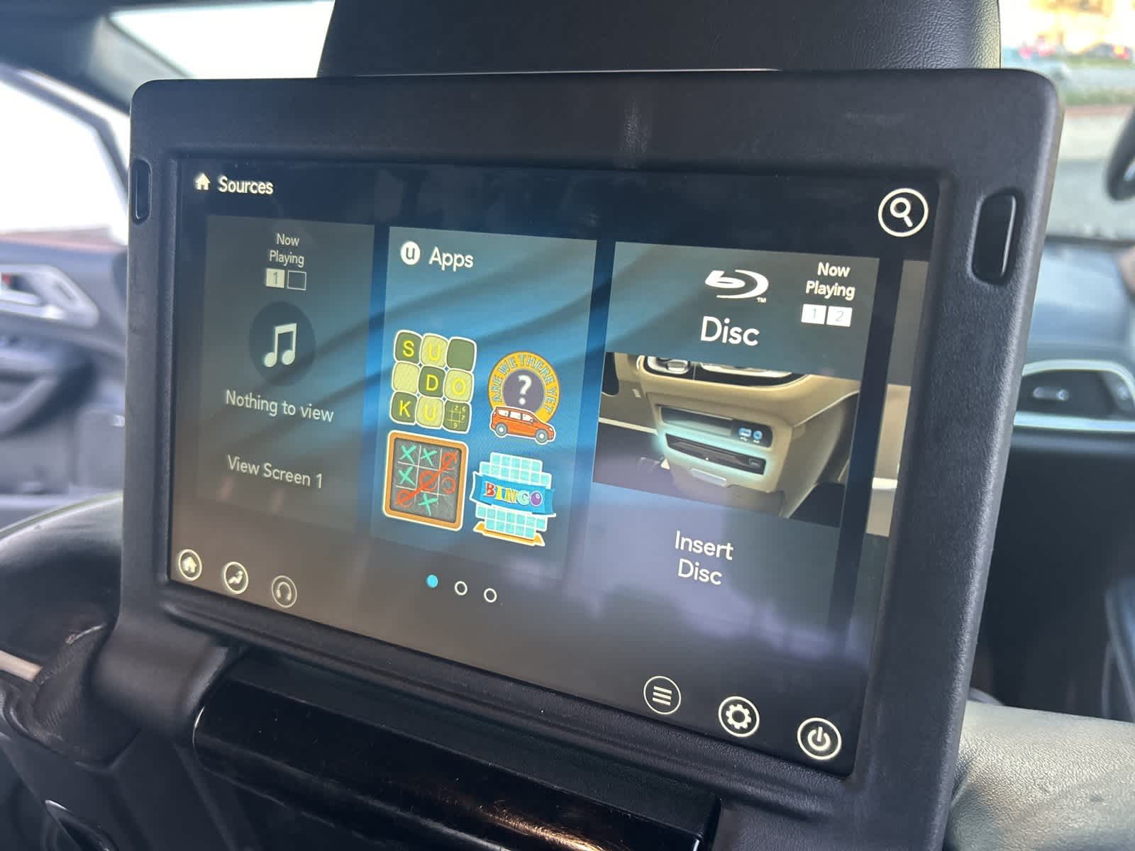 Thumbnail: 2020 Chrysler Pacifica - 38